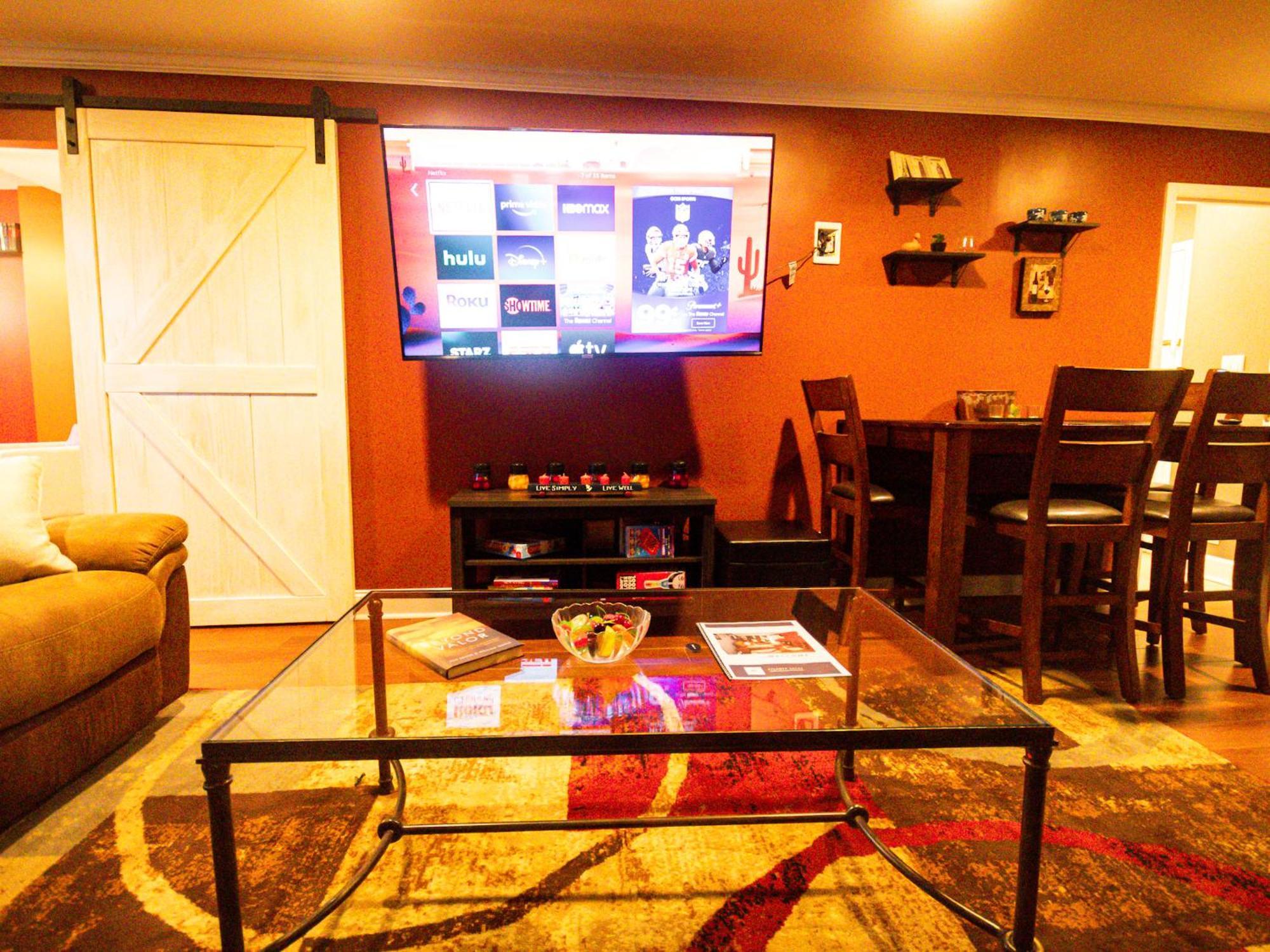 Perfect Dtwn 2 Bed W Cali King Bed And Gym Apartment *