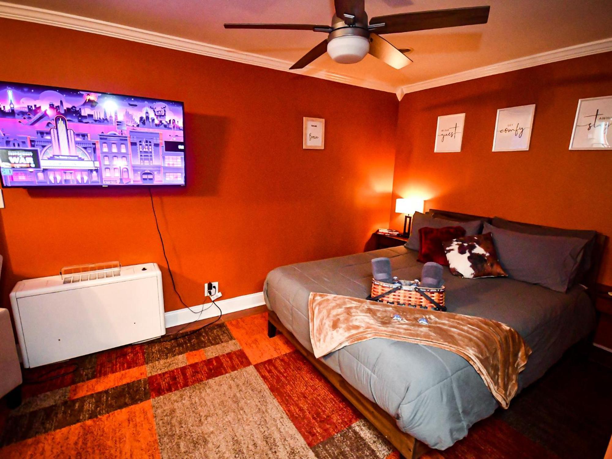 Perfect Dtwn 2 Bed W Cali King Bed And Gym Atlanta