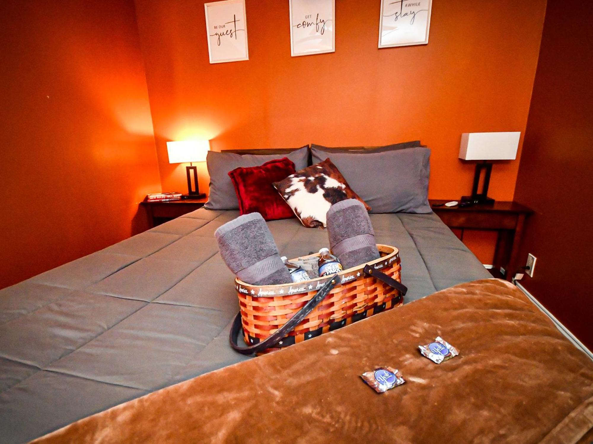 Perfect Dtwn 2 Bed W Cali King Bed And Gym Atlanta