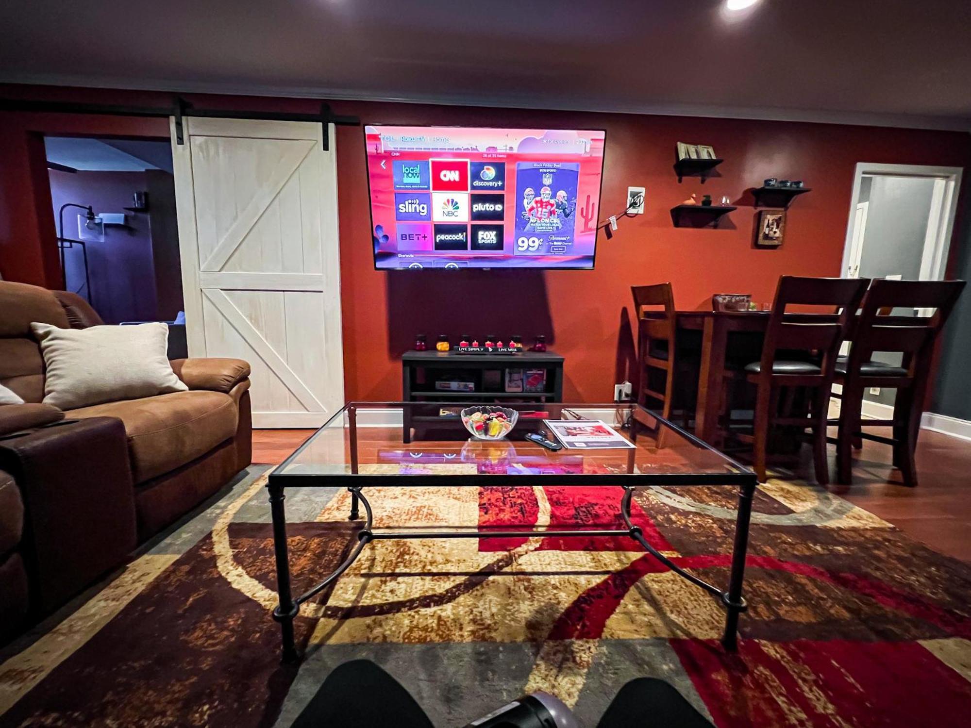 Apartment Perfect Dtwn 2 Bed W Cali King Bed And Gym *