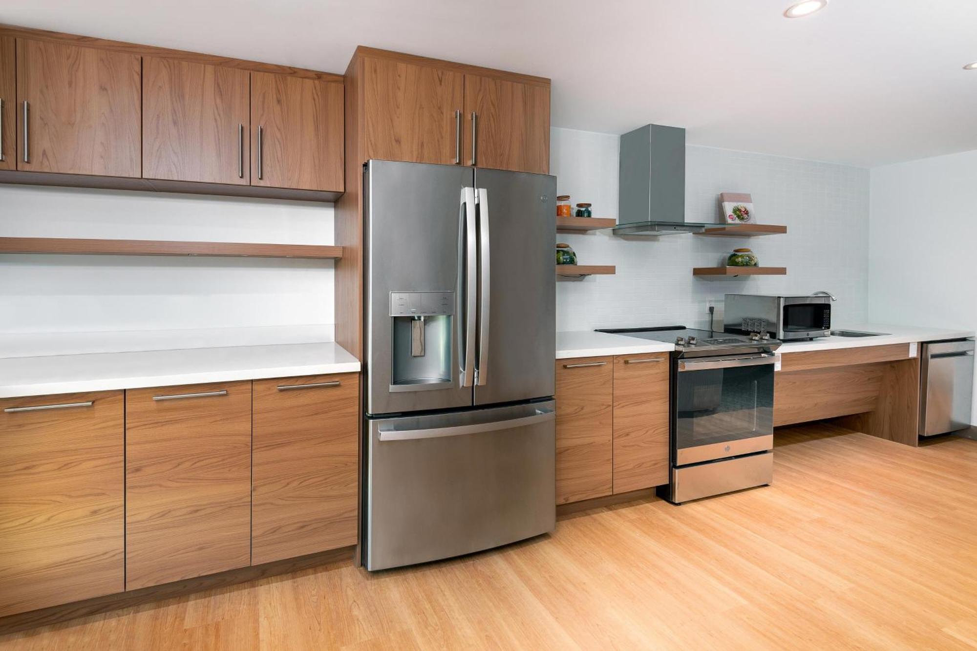 Hotel Element Midtown 3*