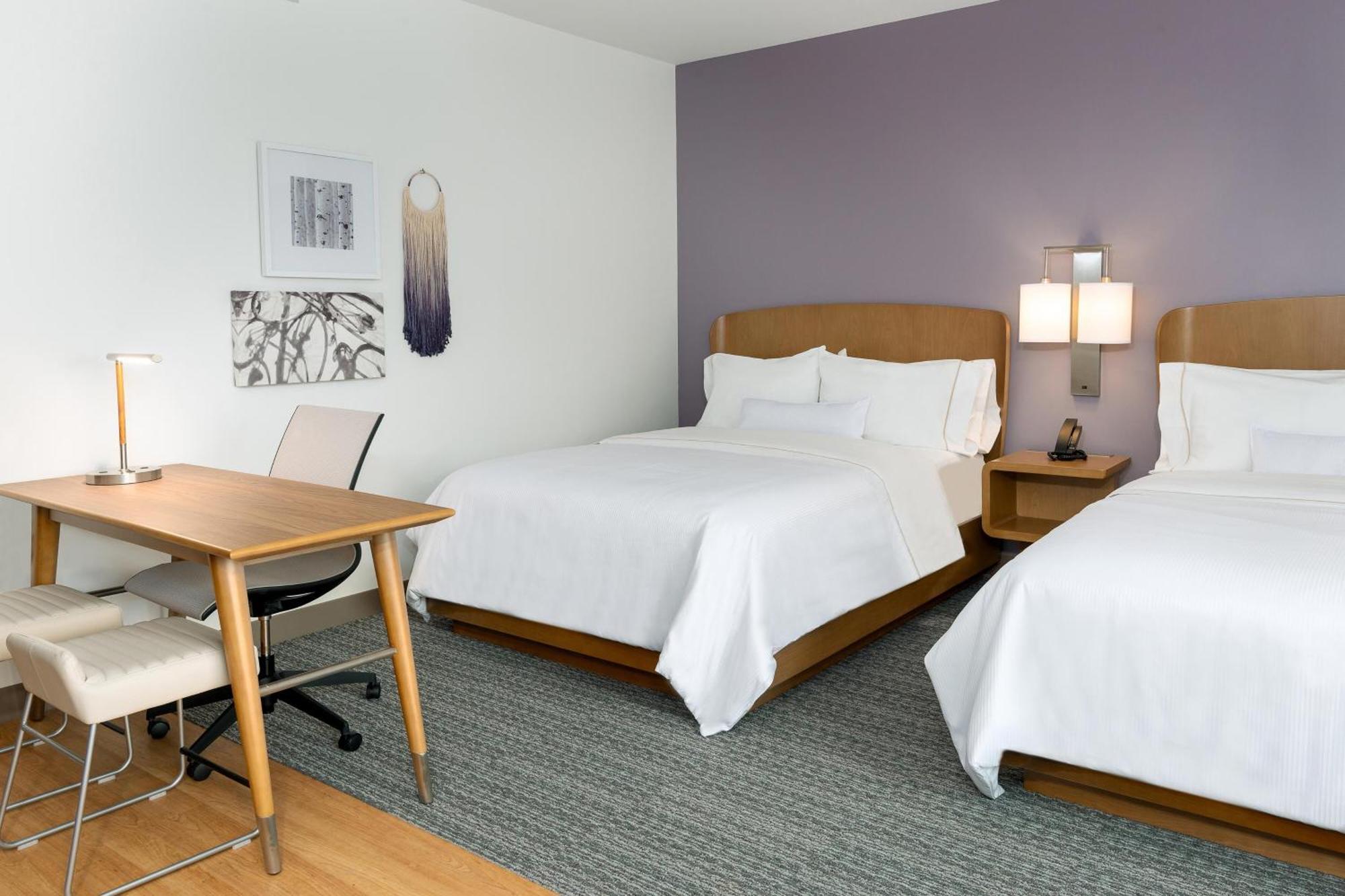 Hotel Element Midtown 3*