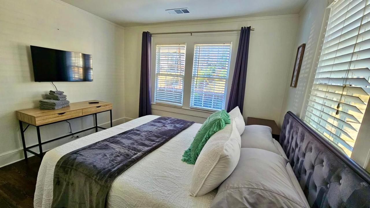 Exquisite 4bedroom Home-sleep 14 * Atlanta