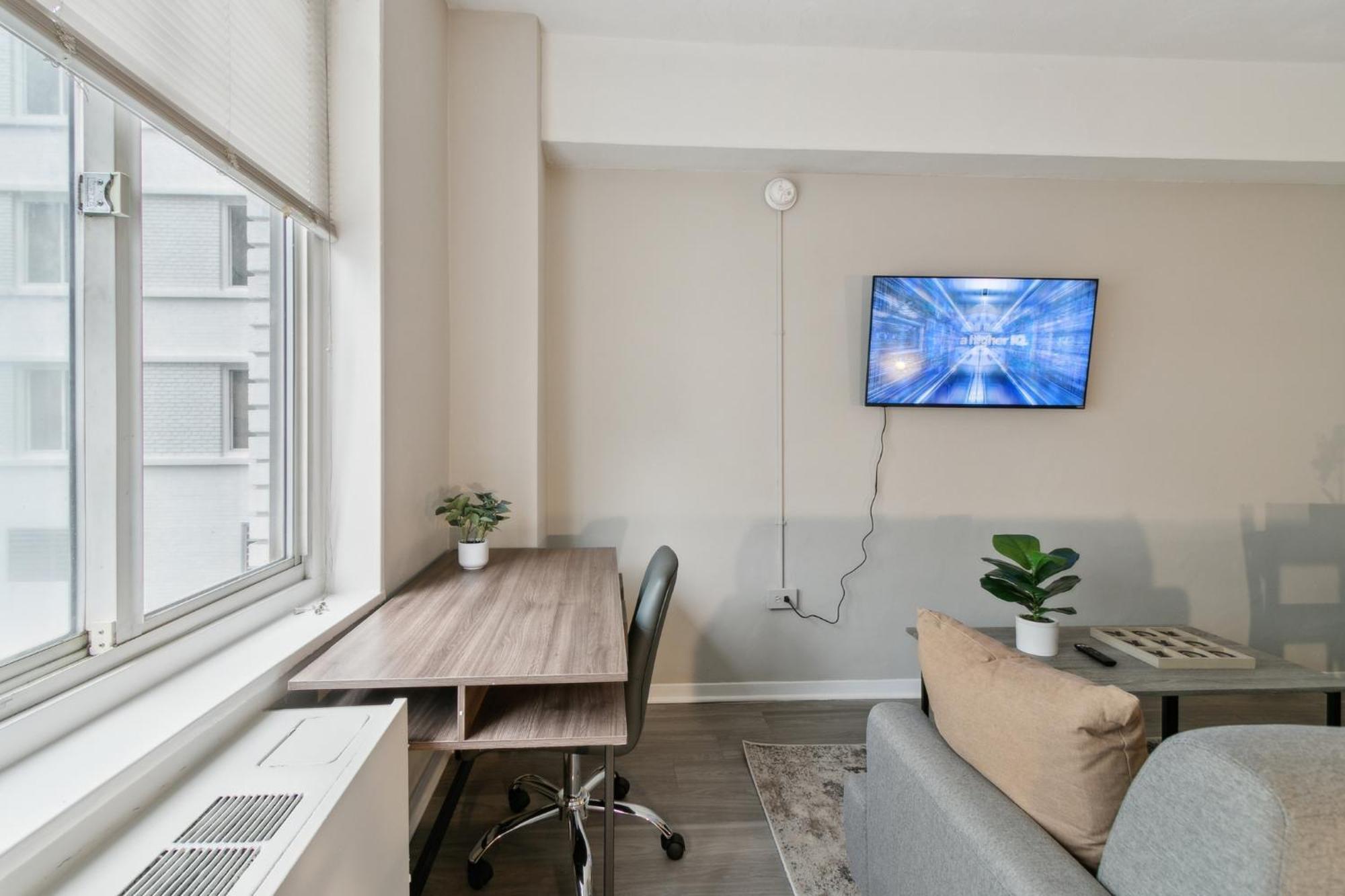 Crest At Peachtree 203 Spacious 1 Bd 1 Bth Apartment *