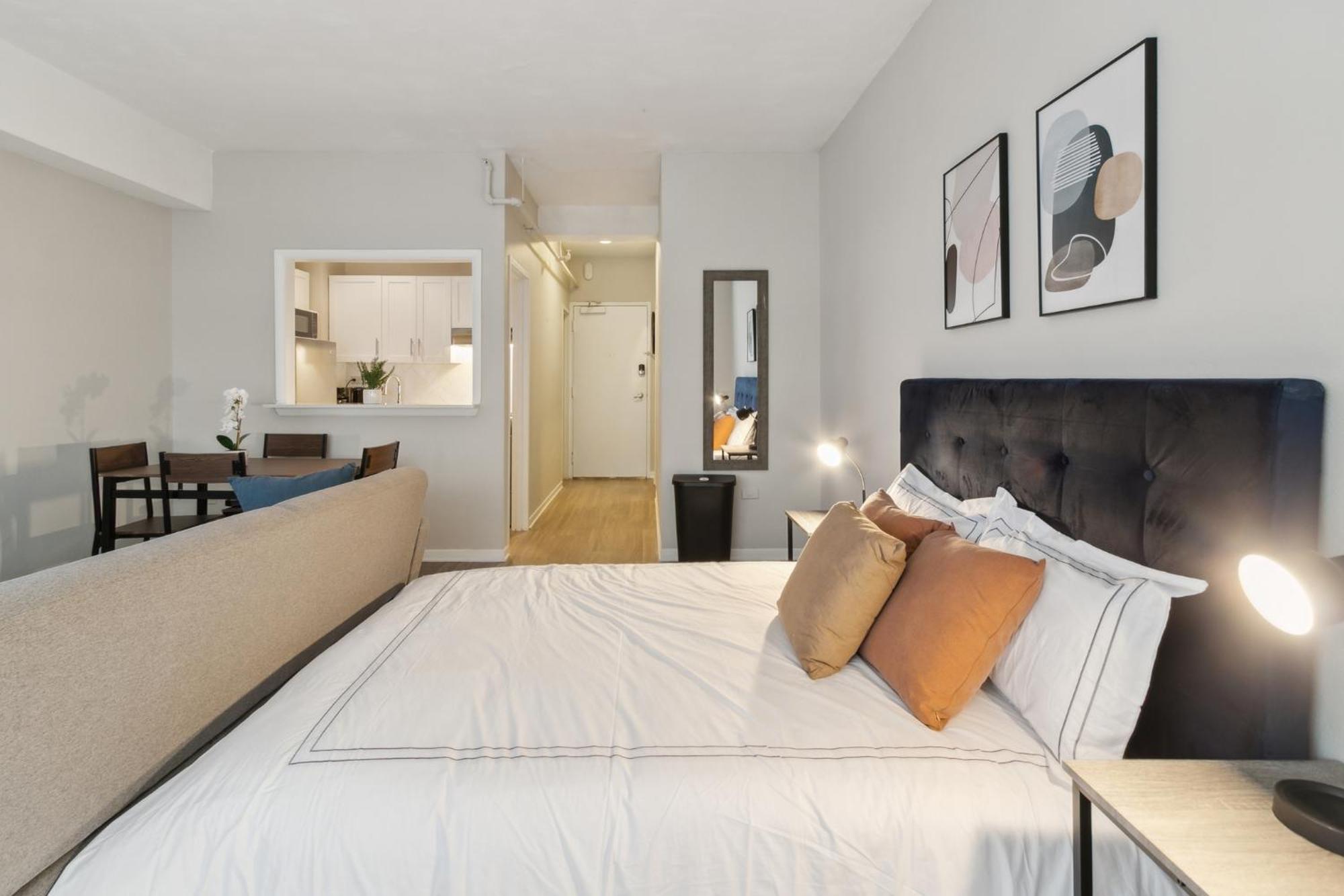 Crest At Peachtree 203 Spacious 1 Bd 1 Bth Apartment *