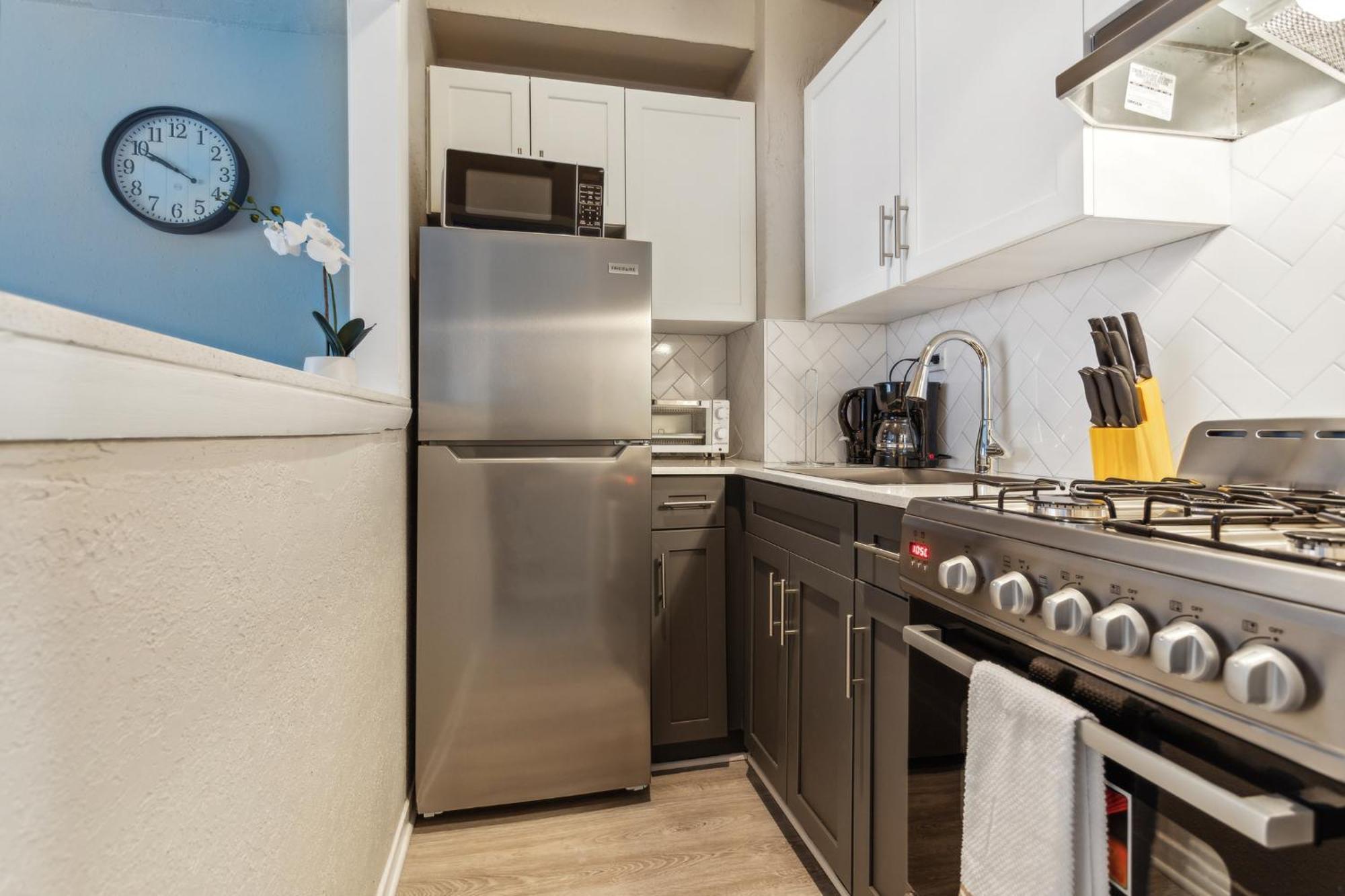 Crest At Peachtree 503 Spacious 1 Bd 1 Bth Apartment *