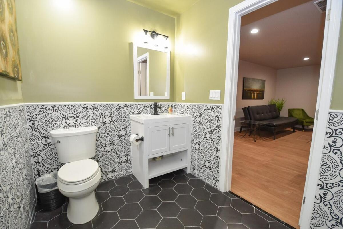 Luxe 6br Escape Sleeps 24, Private Parking Only 5min To Mid&dtwn Atl Holiday home *