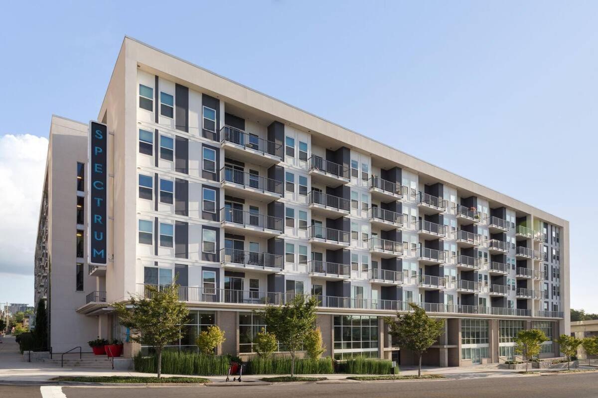 The Midtown Gem - Luxury Living Close To It *