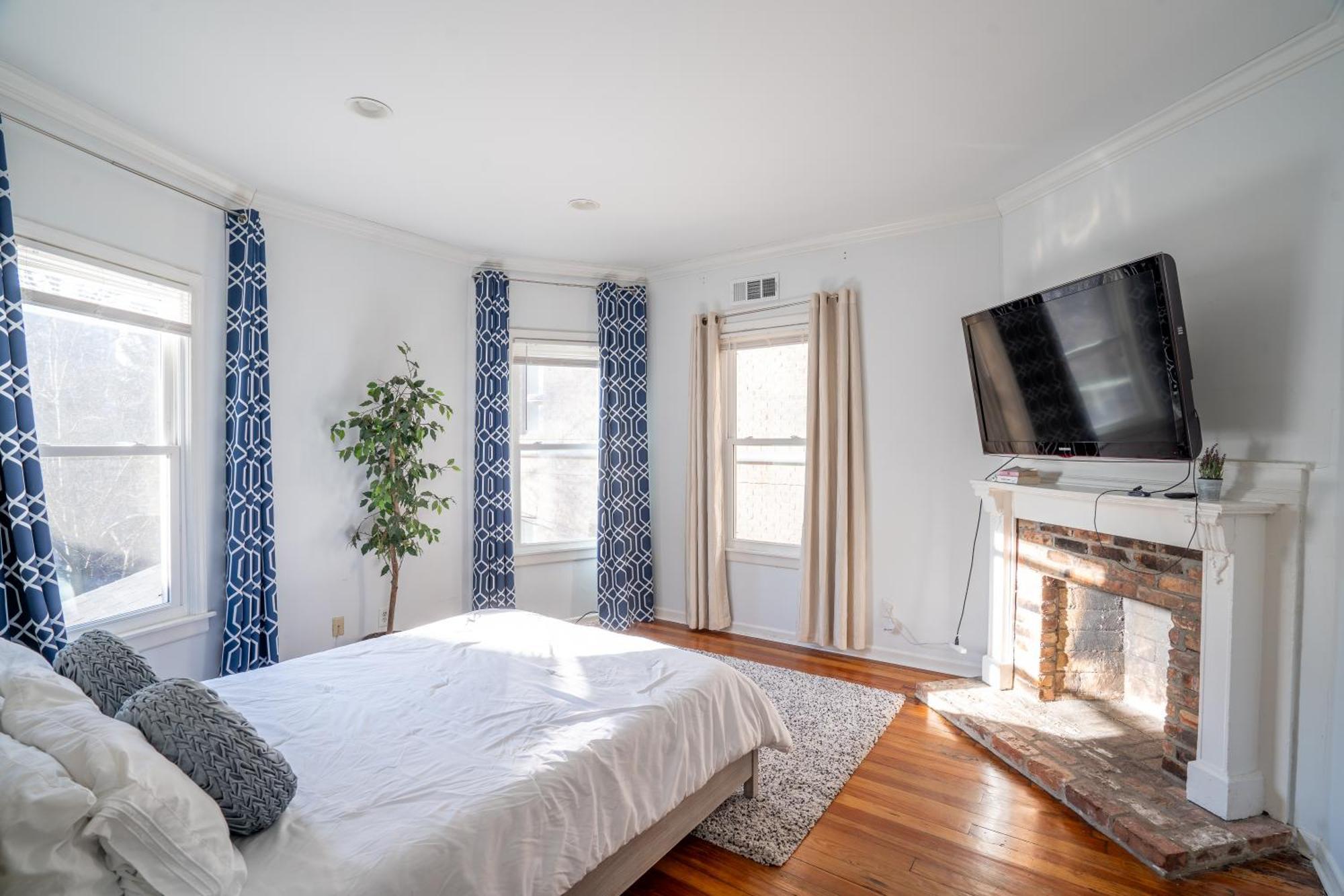 Spacious 2 Bed In Near Piedmont Park Apartment Atlanta