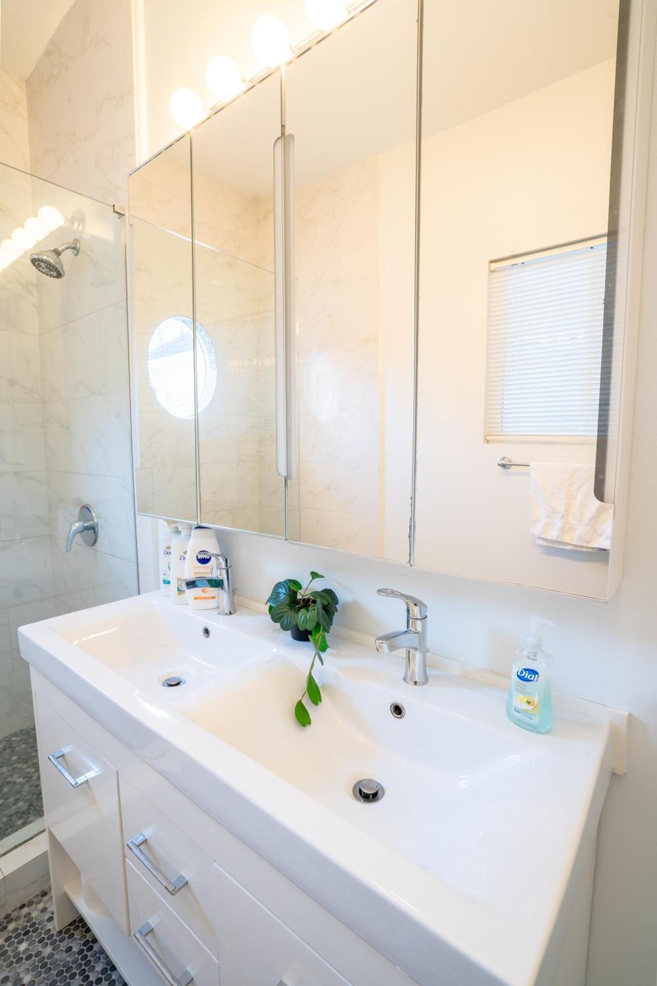 Apartment Spacious 2 Bed In Near Piedmont Park Atlanta