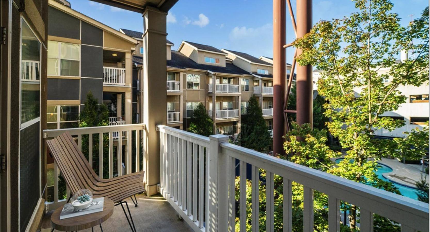 Apartment Landing At Pencil Factory Flats - In Sweet Auburn *
