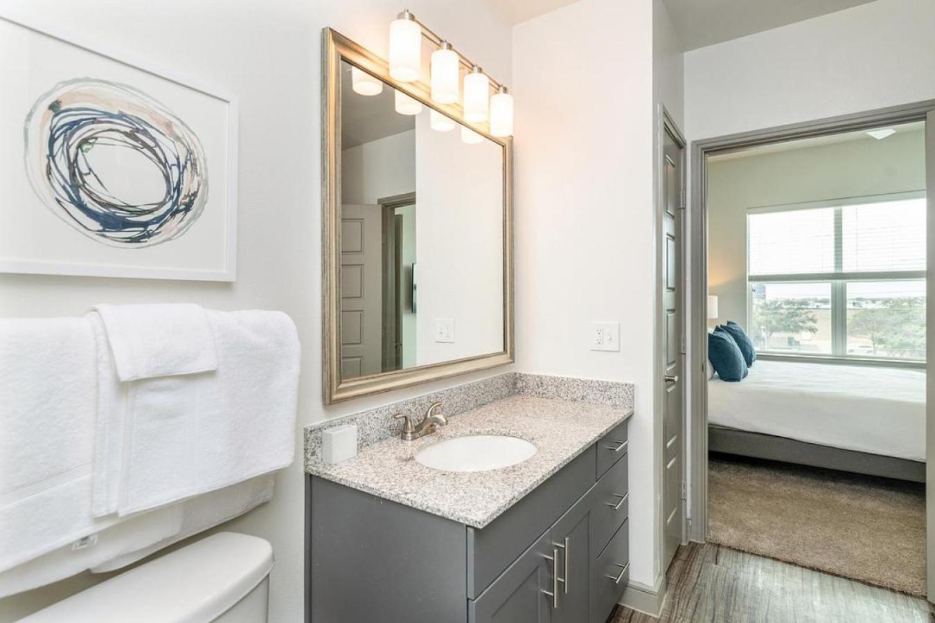 Apartment Landing At Pencil Factory Flats - In Sweet Auburn Atlanta