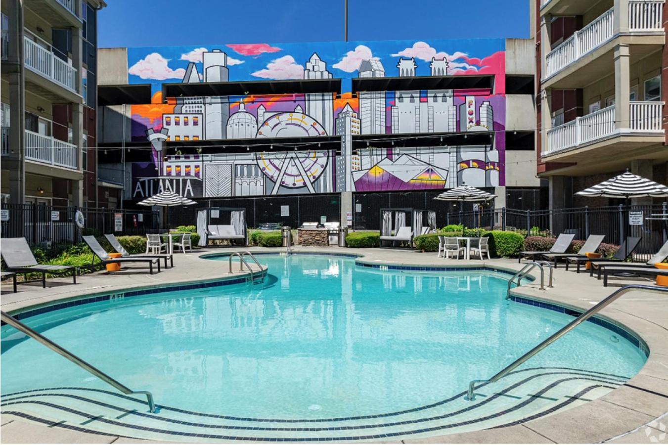 Landing At Pencil Factory Flats - 1 Bedroom In Sweet Auburn Apartment *