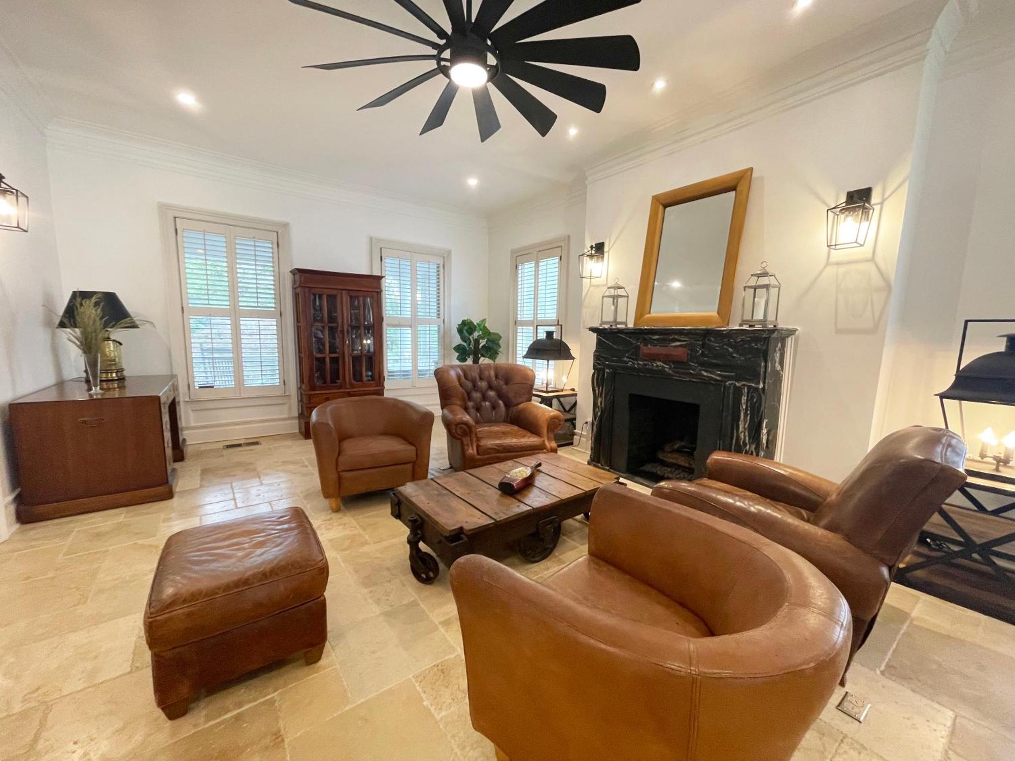 Holiday home Midtown 6 Bed With Pool And A View