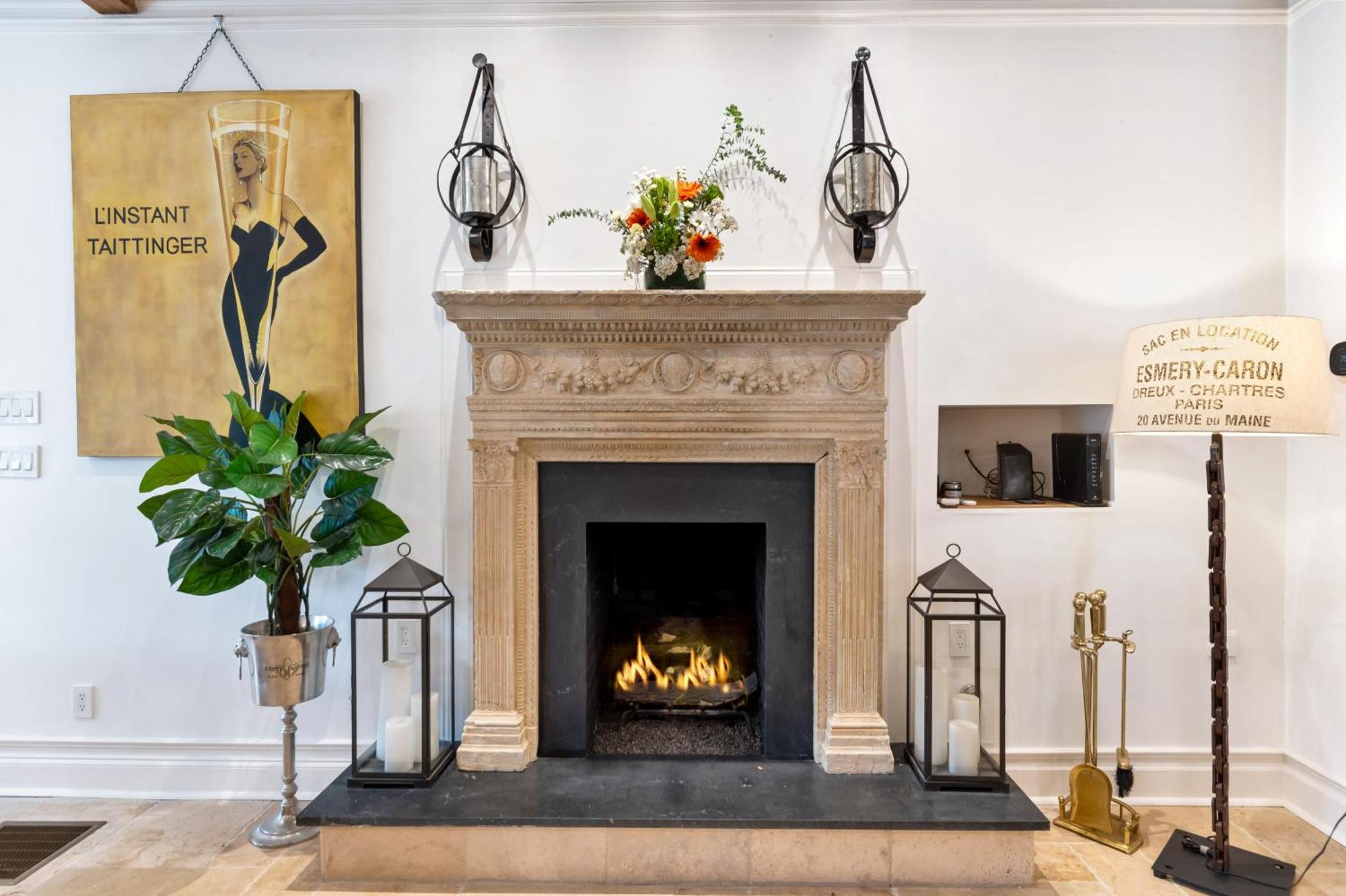 Midtown 6 Bed With Pool And A View Holiday home *