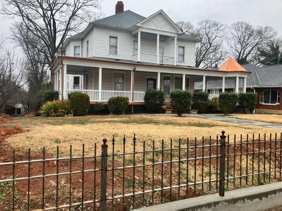 A'von Welcome House & Urban Atlanta
