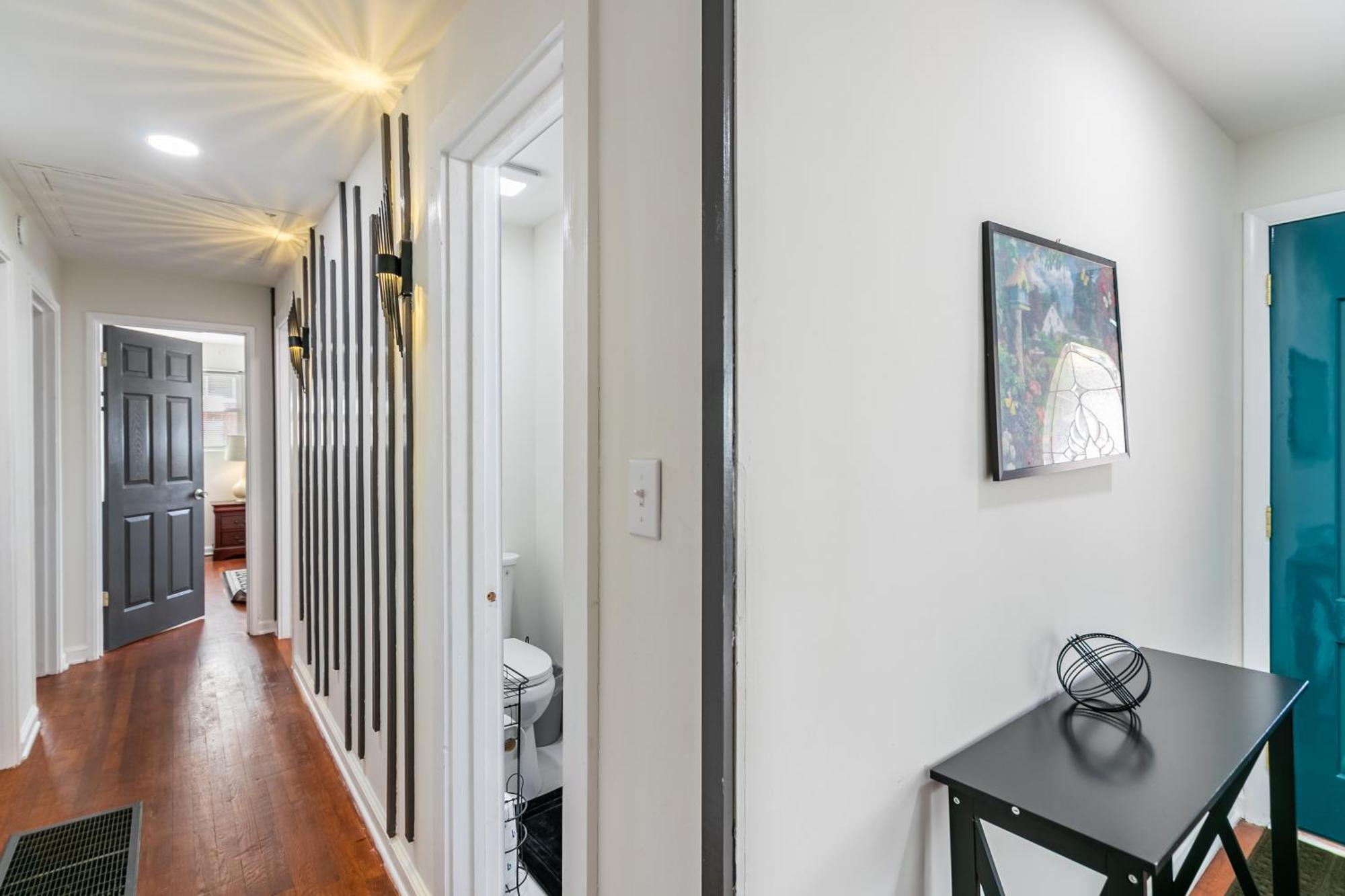 Apartment Cozy 3br Retreat With Parking And Private Yard Atlanta