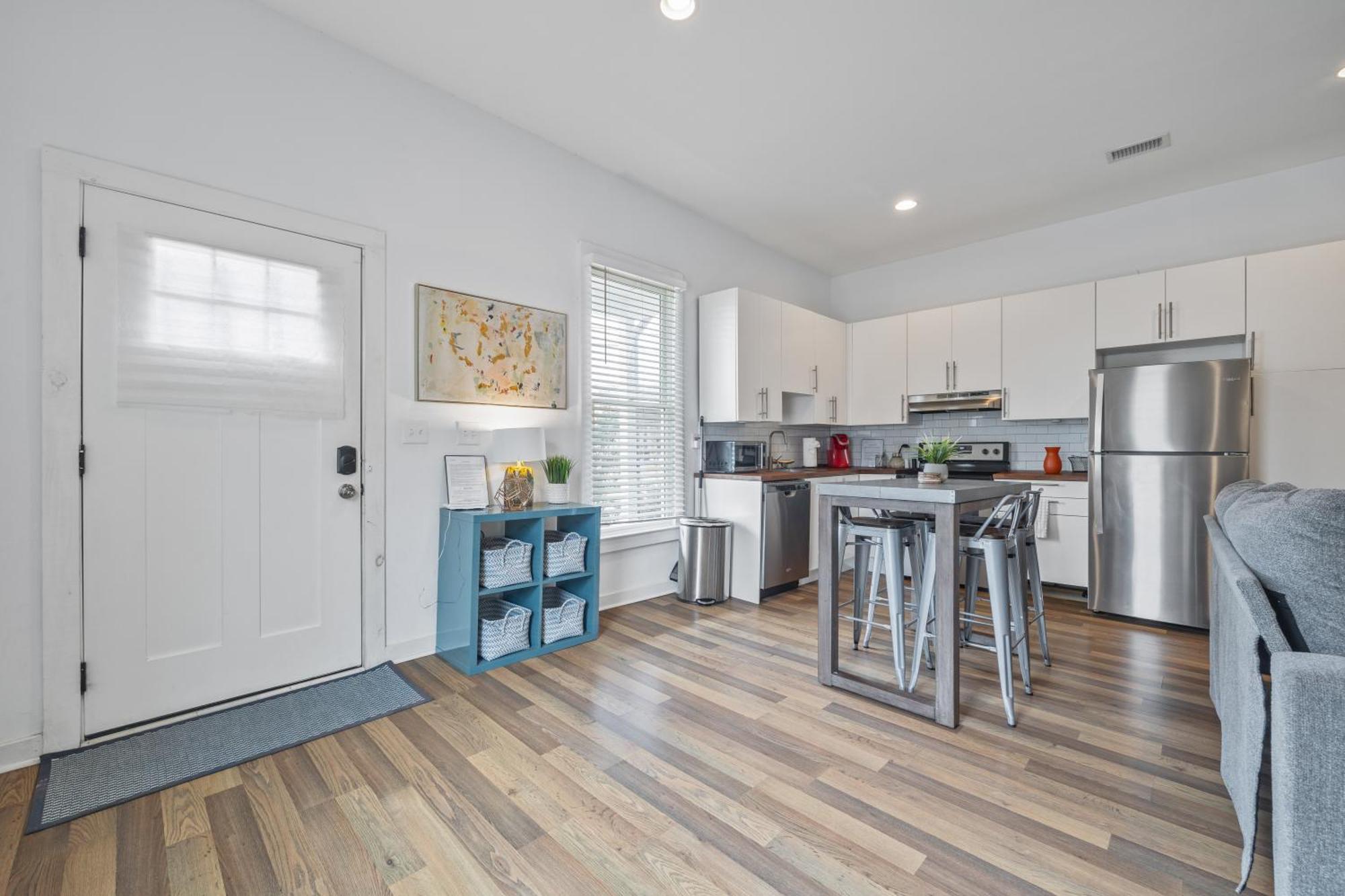 3 Bedroom House With Parking, Wi-fi And Washer-dryer Atlanta