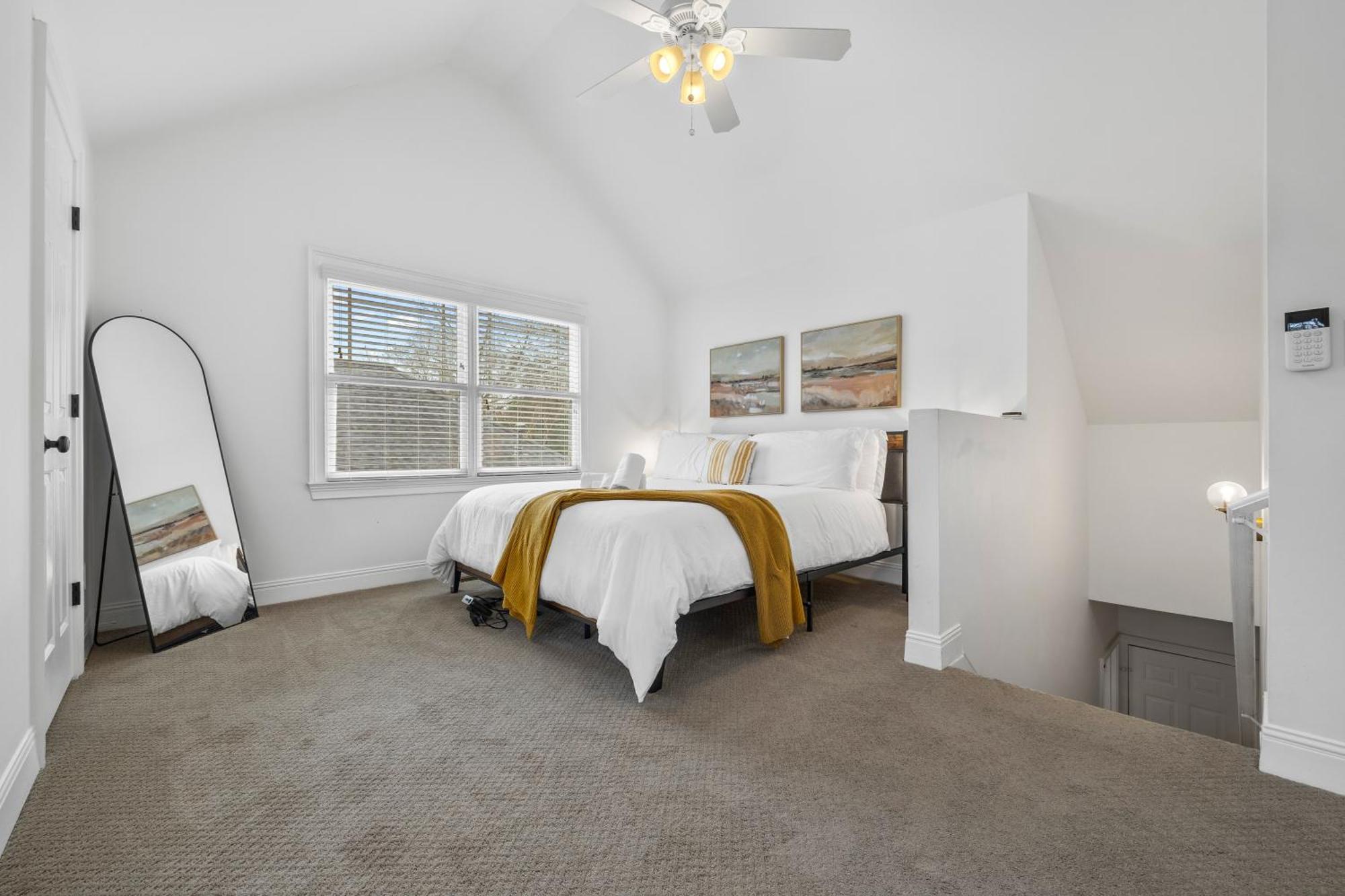 Perfect In-town Location! Kingbed, Bbq And Parking * Atlanta