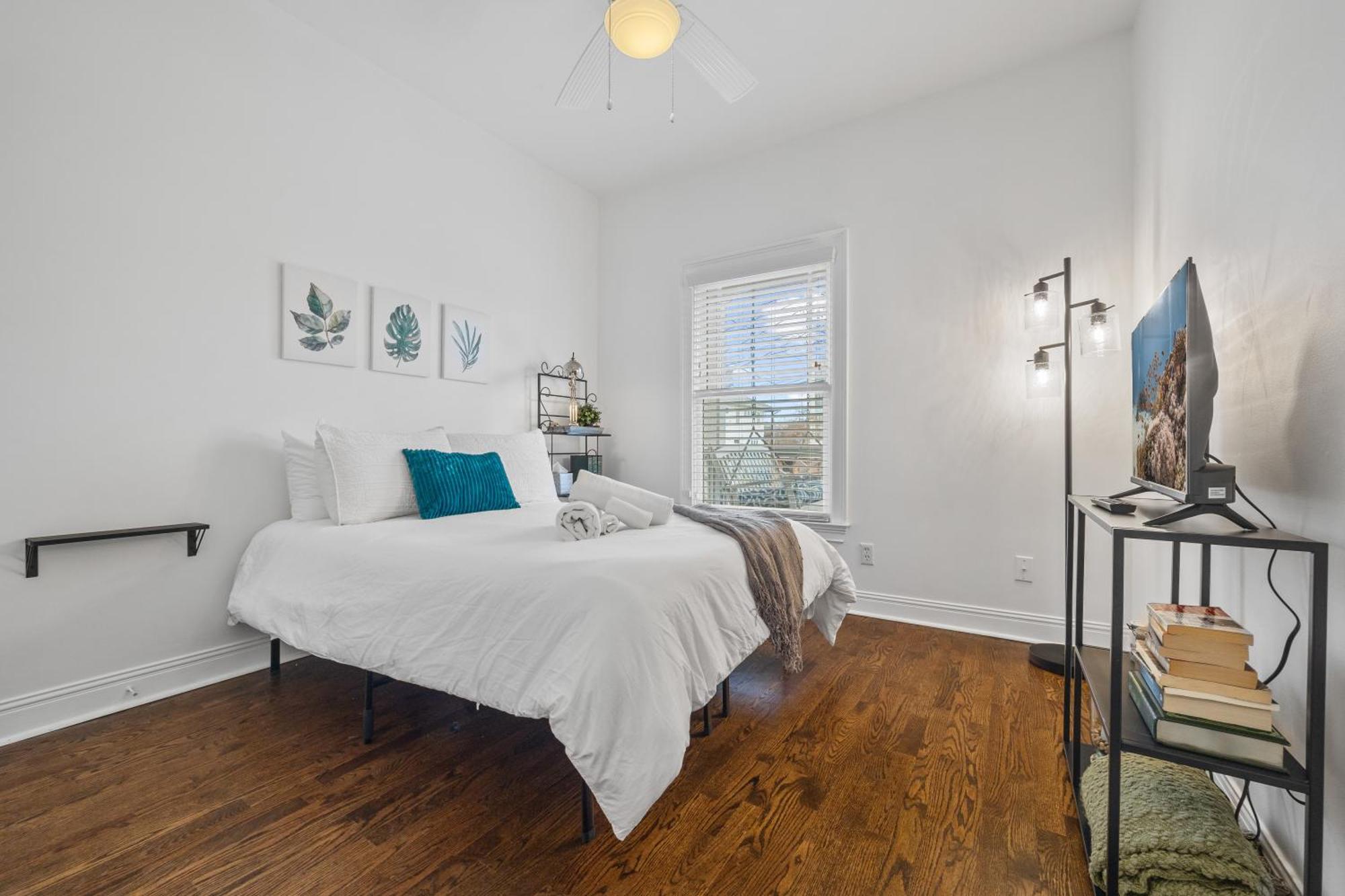 Perfect In-town Location! Kingbed, Bbq And Parking Holiday home Atlanta