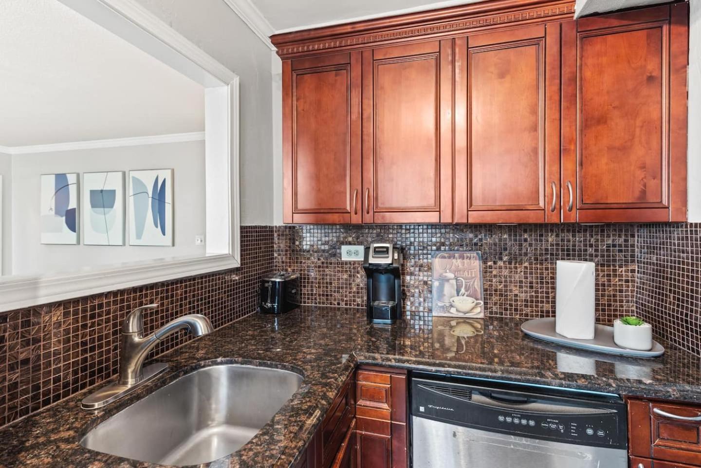 Skyline Serenity 1 Bdrm Stunning Views * Atlanta