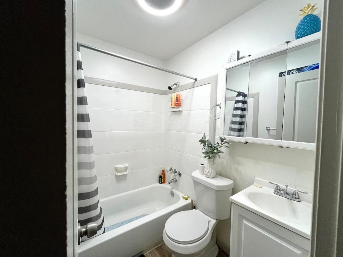 Comfortable 2 Bedroom Near Downtown Atl Sleeps 6 Free Parking Atlanta