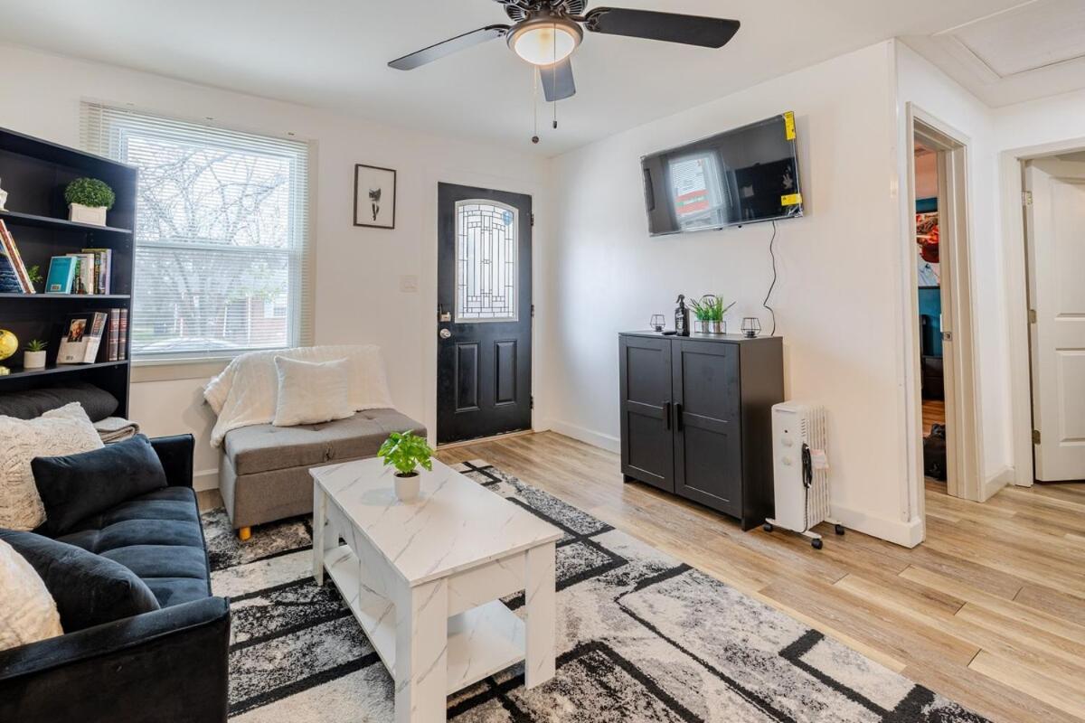 Comfortable 2 Bedroom Near Downtown Atl Sleeps 6 Free Parking Apartment