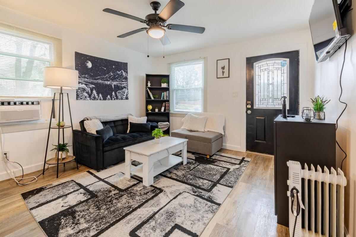 Comfortable 2 Bedroom Near Downtown Atl Sleeps 6 Free Parking Atlanta