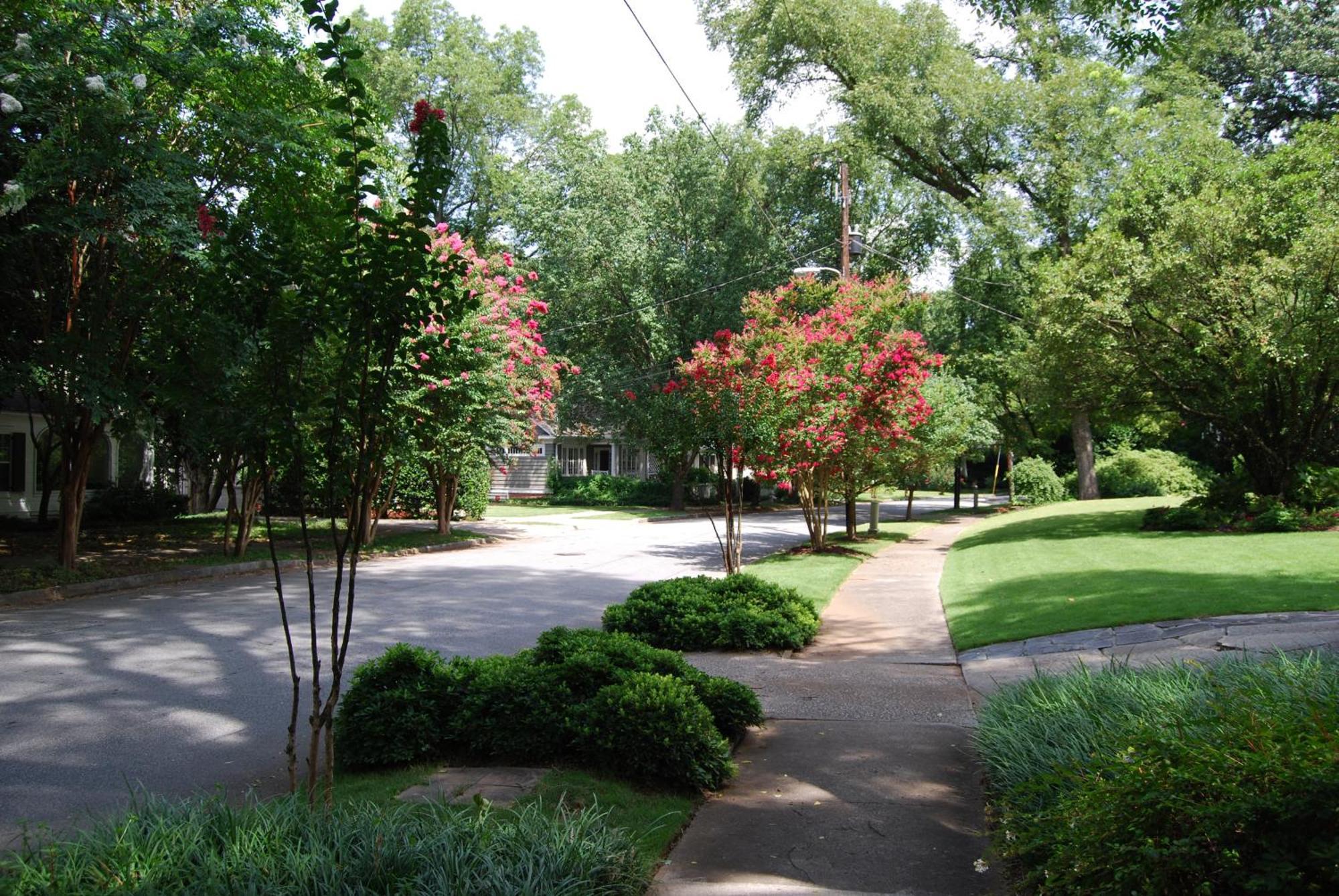 Brookwood Courtyard By Bca Furnished Bcc2b 06 F