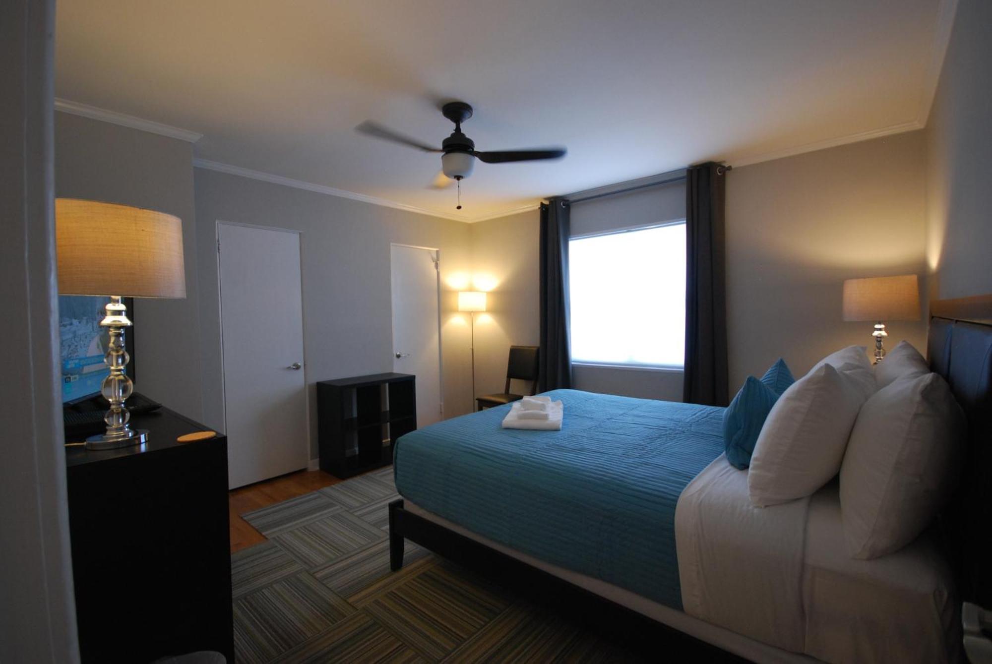 Brookwood Courtyard By Bca Furnished Bcc2b 03 C Holiday home Atlanta
