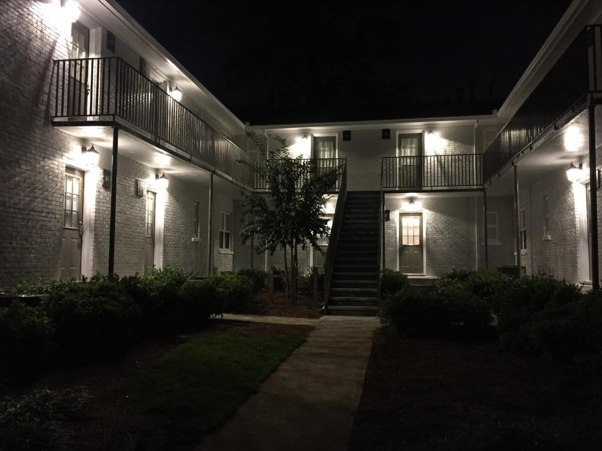 Brookwood Courtyard By Bca Furnished Bcc2b 01 A Holiday home Atlanta