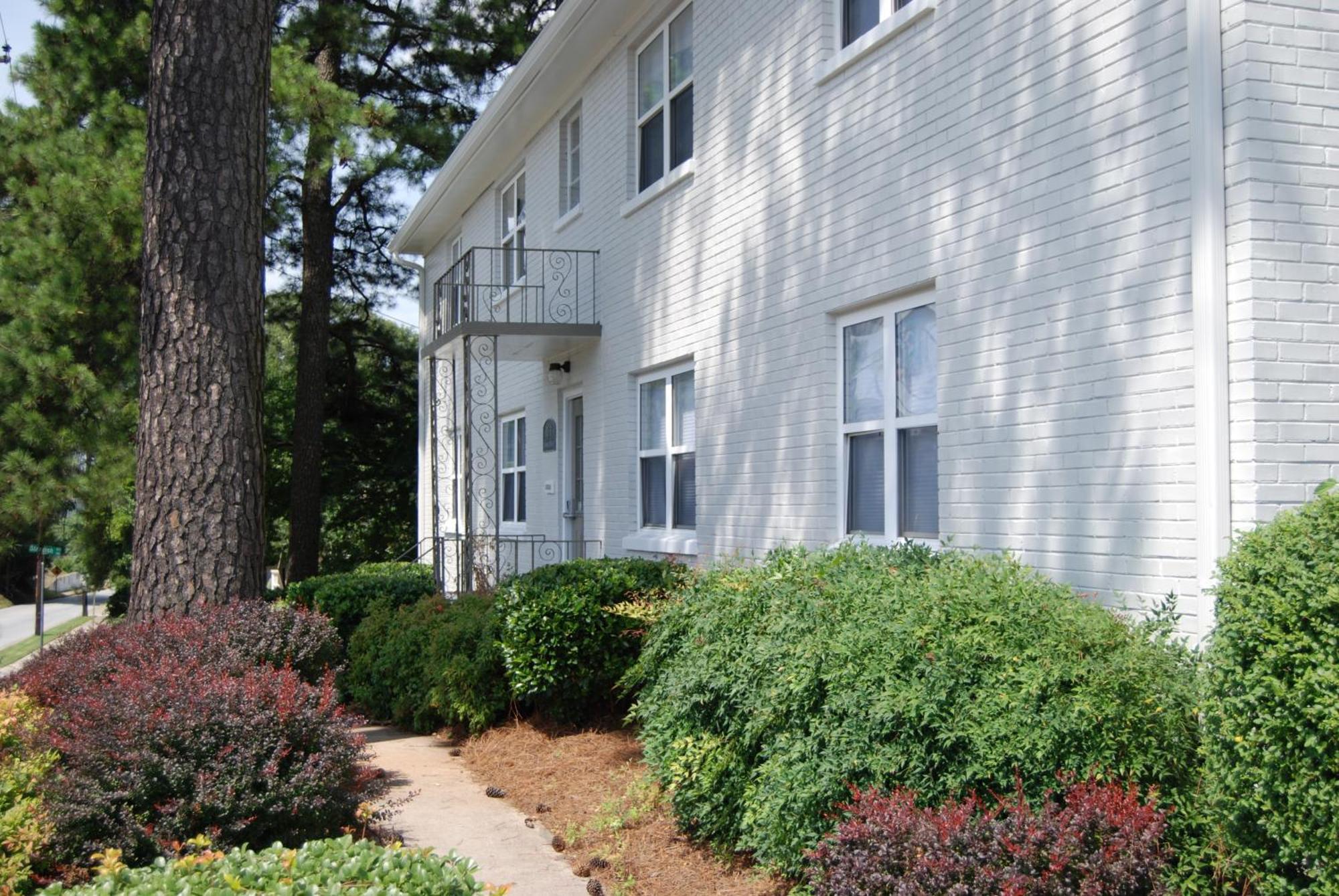 Holiday home Brookwood Courtyard By Bca Furnished Bcc2b 01 A