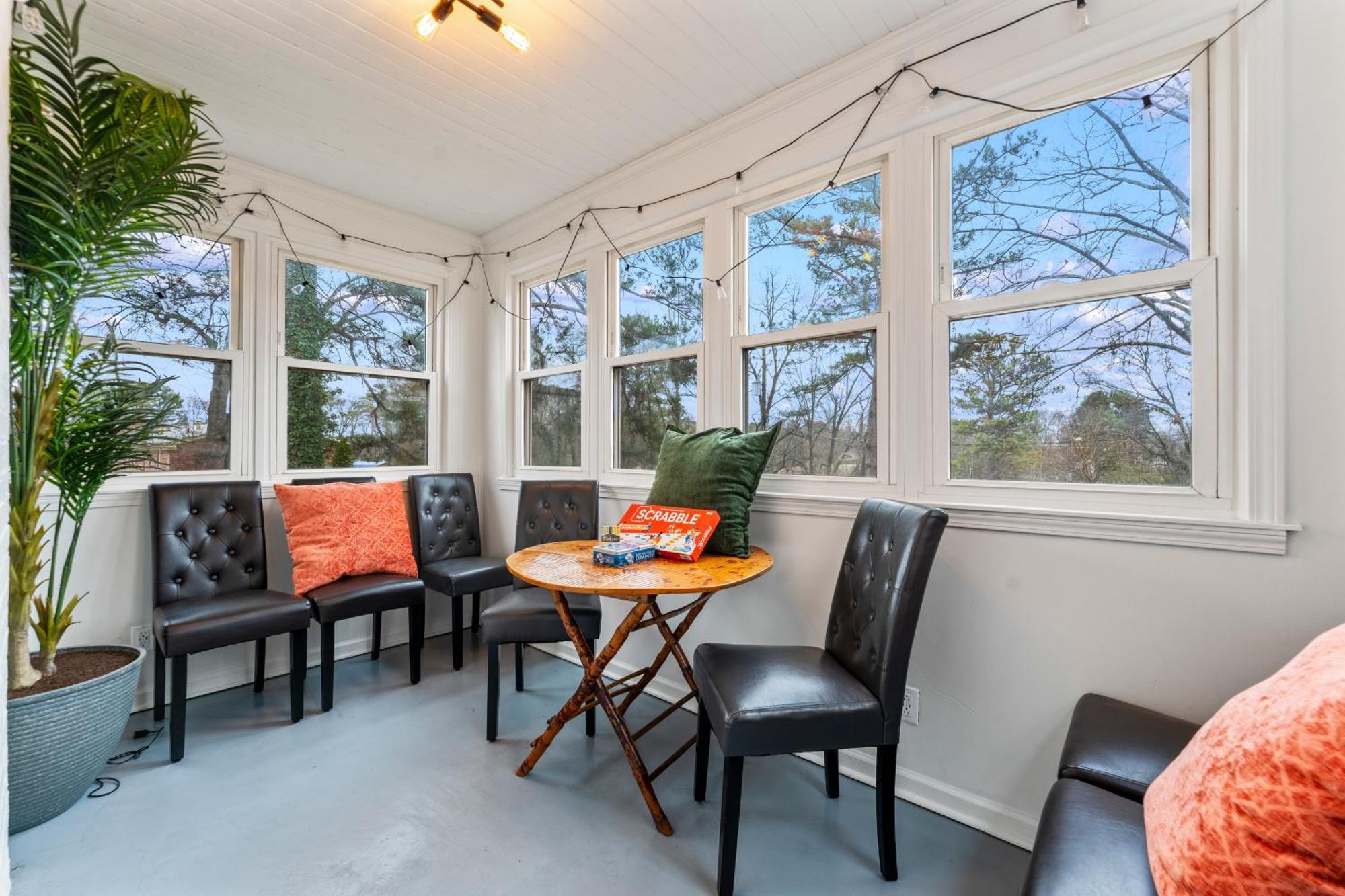 Second Home - 3 Bed 2 Bath 8 Minutes From Airport Holiday home Atlanta
