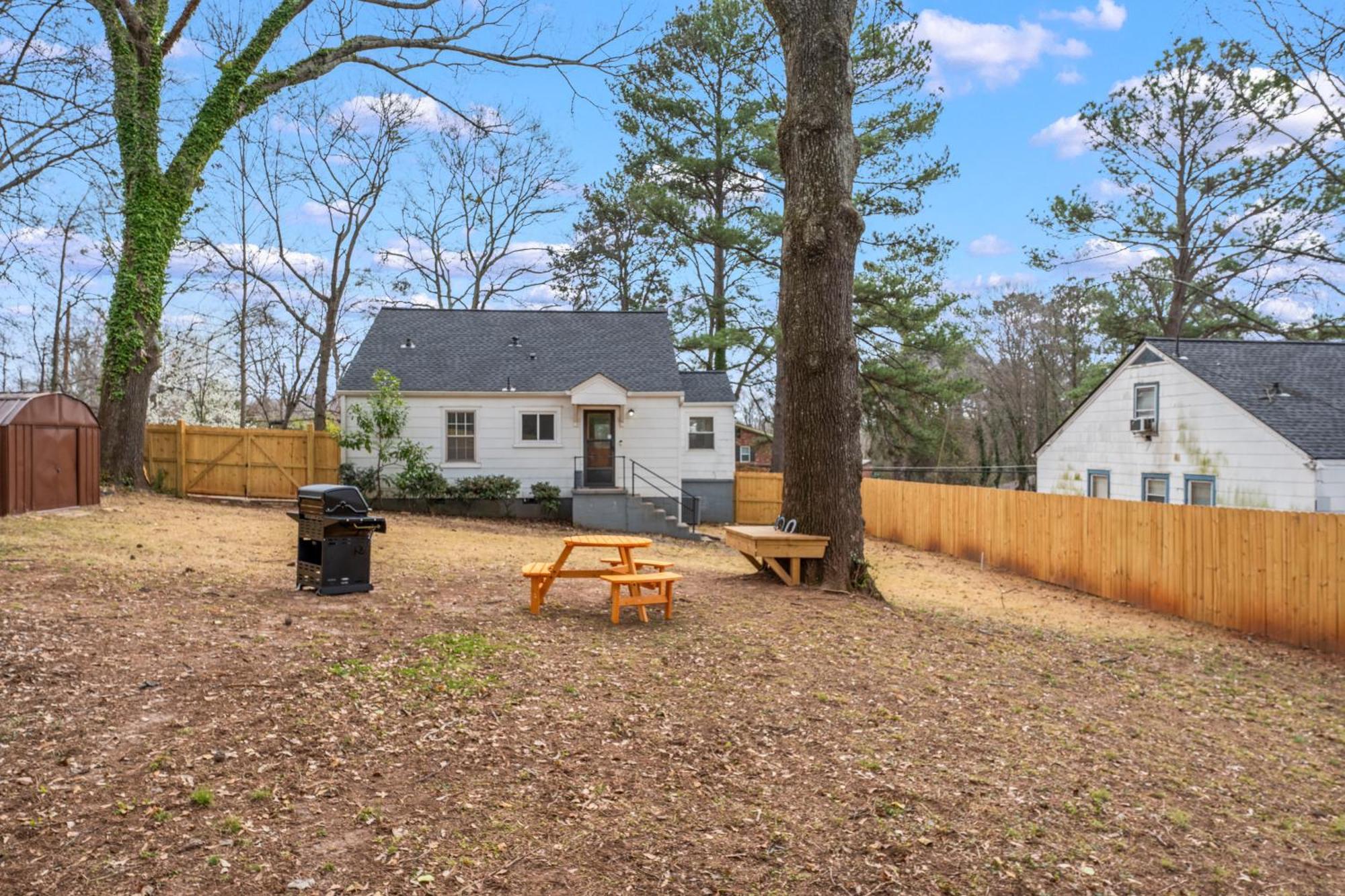 Second Home - 3 Bed 2 Bath 8 Minutes From Airport * Atlanta