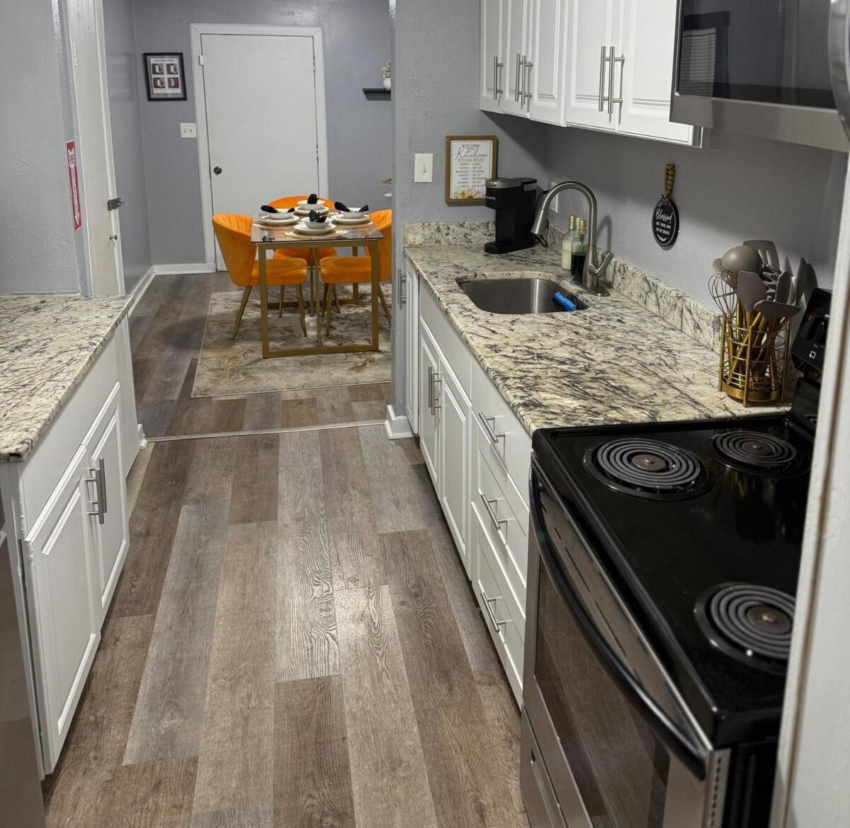 Apartment Luxury Getaway Heart Of Atl