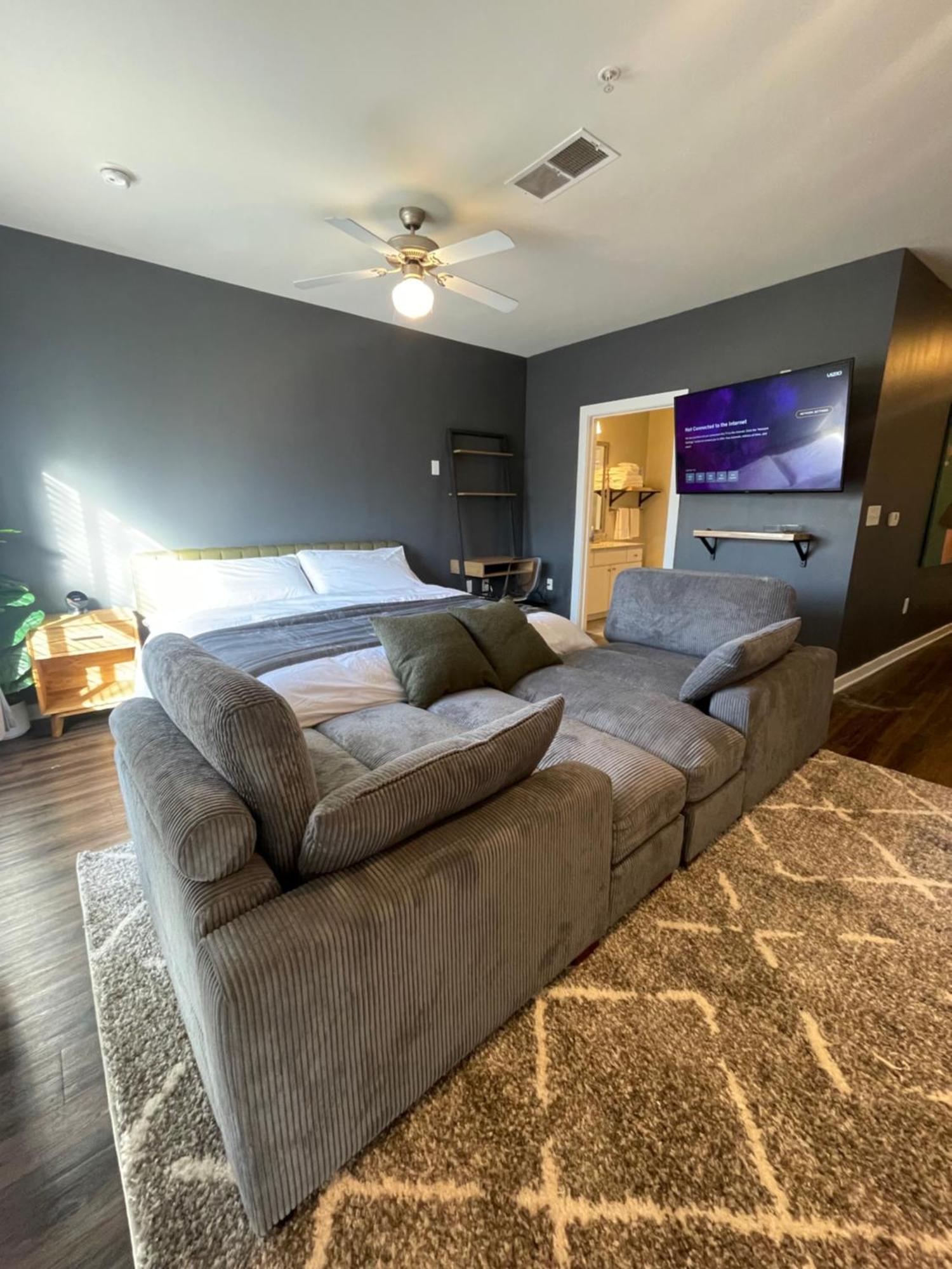 Apartment King Bed, Walk To Beltline Inman Park, Pets Welcome Atlanta