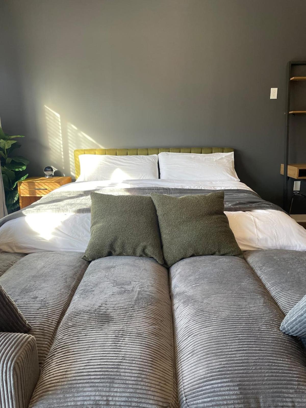 King Bed, Walk To Beltline Inman Park, Pets Welcome