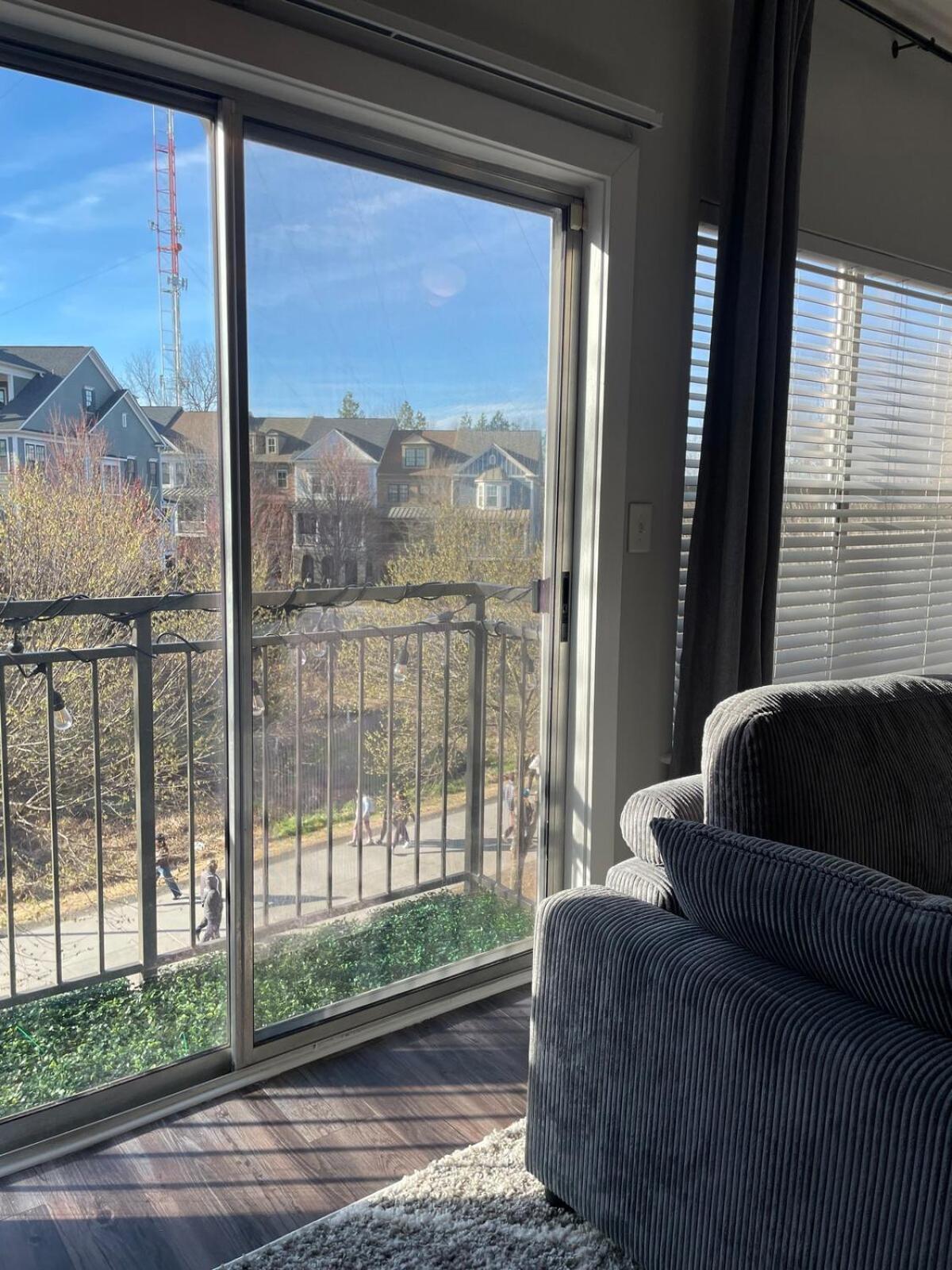 King Bed, Walk To Beltline Inman Park, Pets Welcome Apartment *