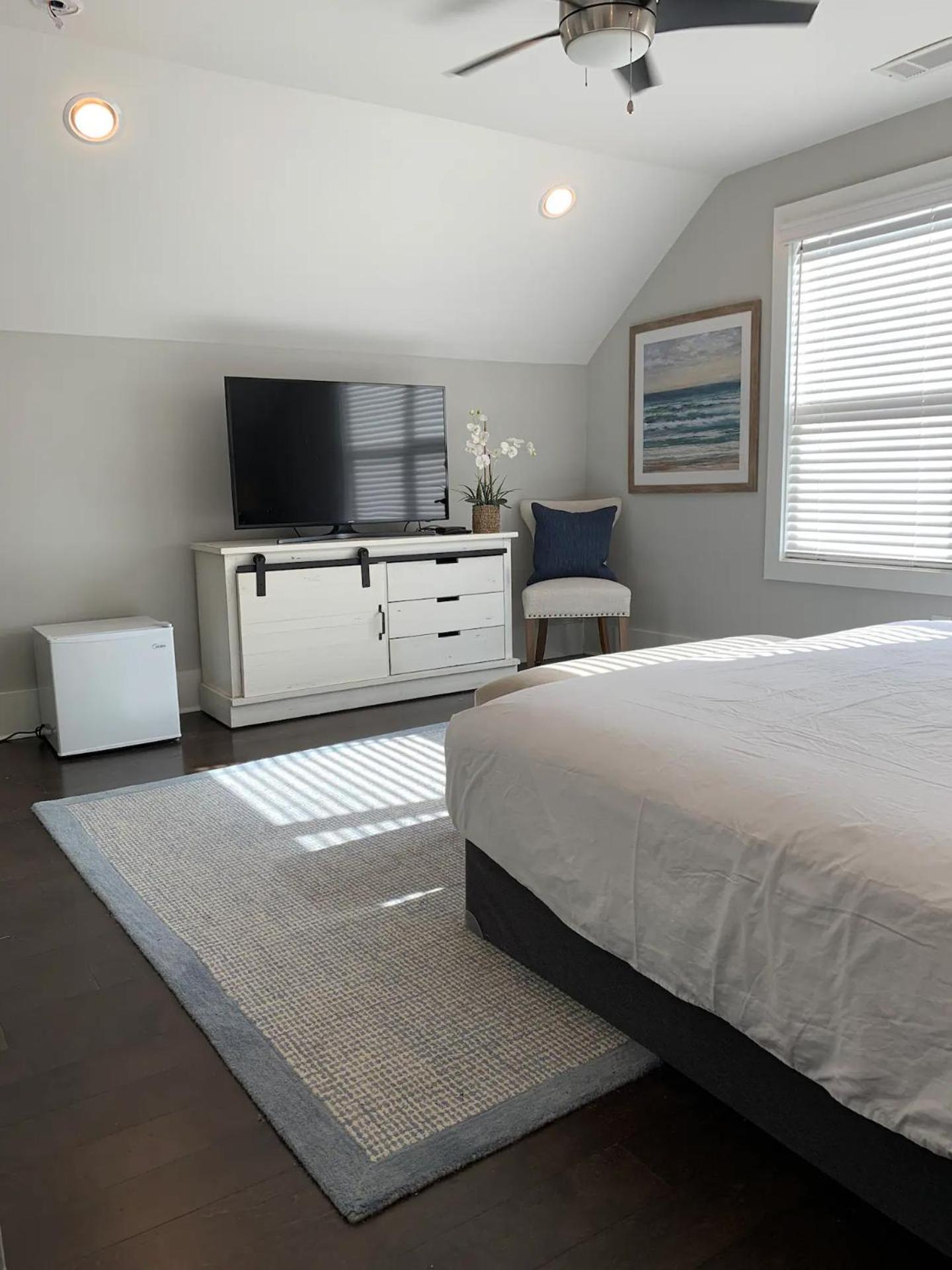 Large New Luxury With Heated Pool And Holiday home Atlanta