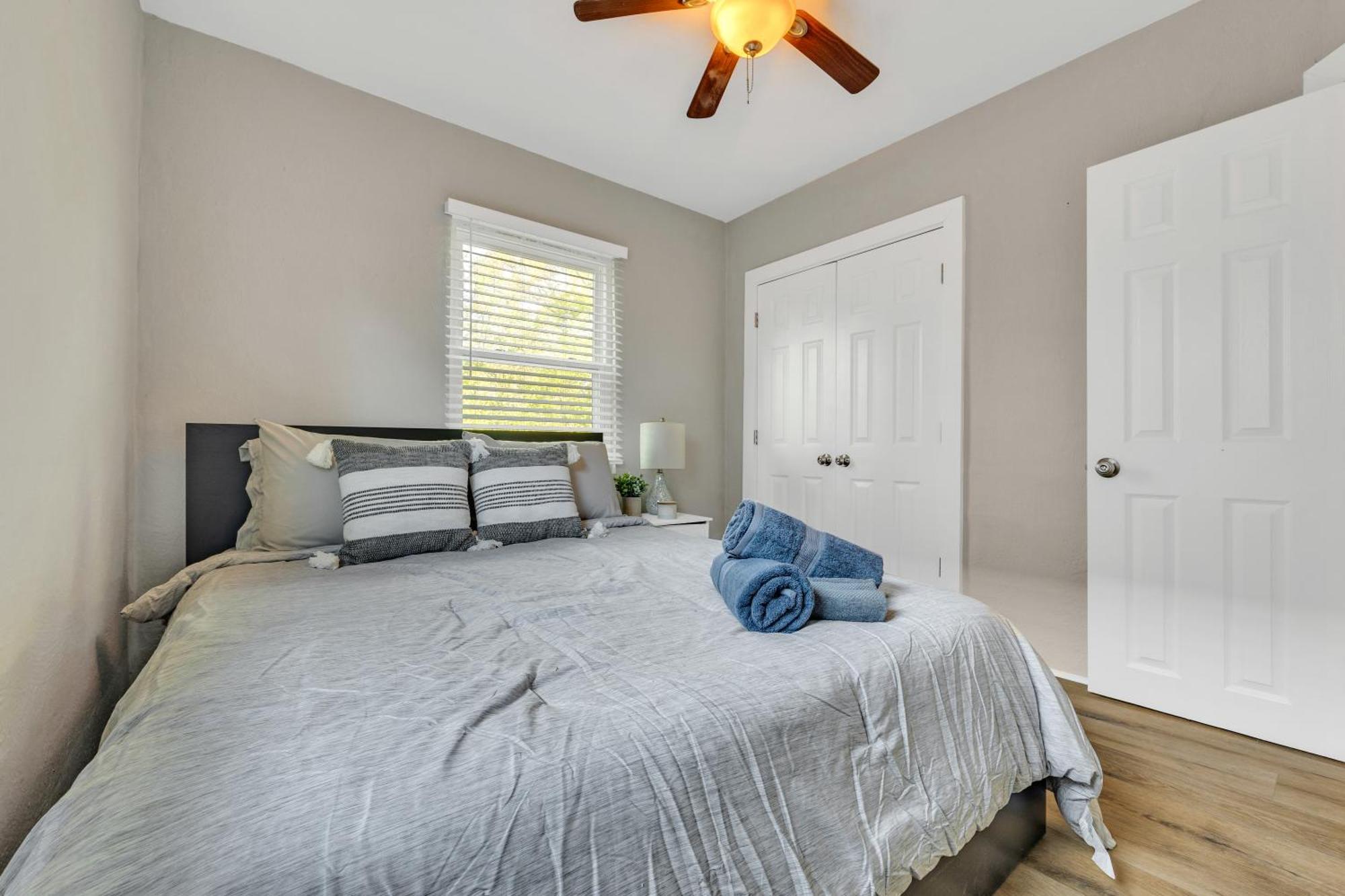 Unique 2br Less Than A Mile From The Zoo!