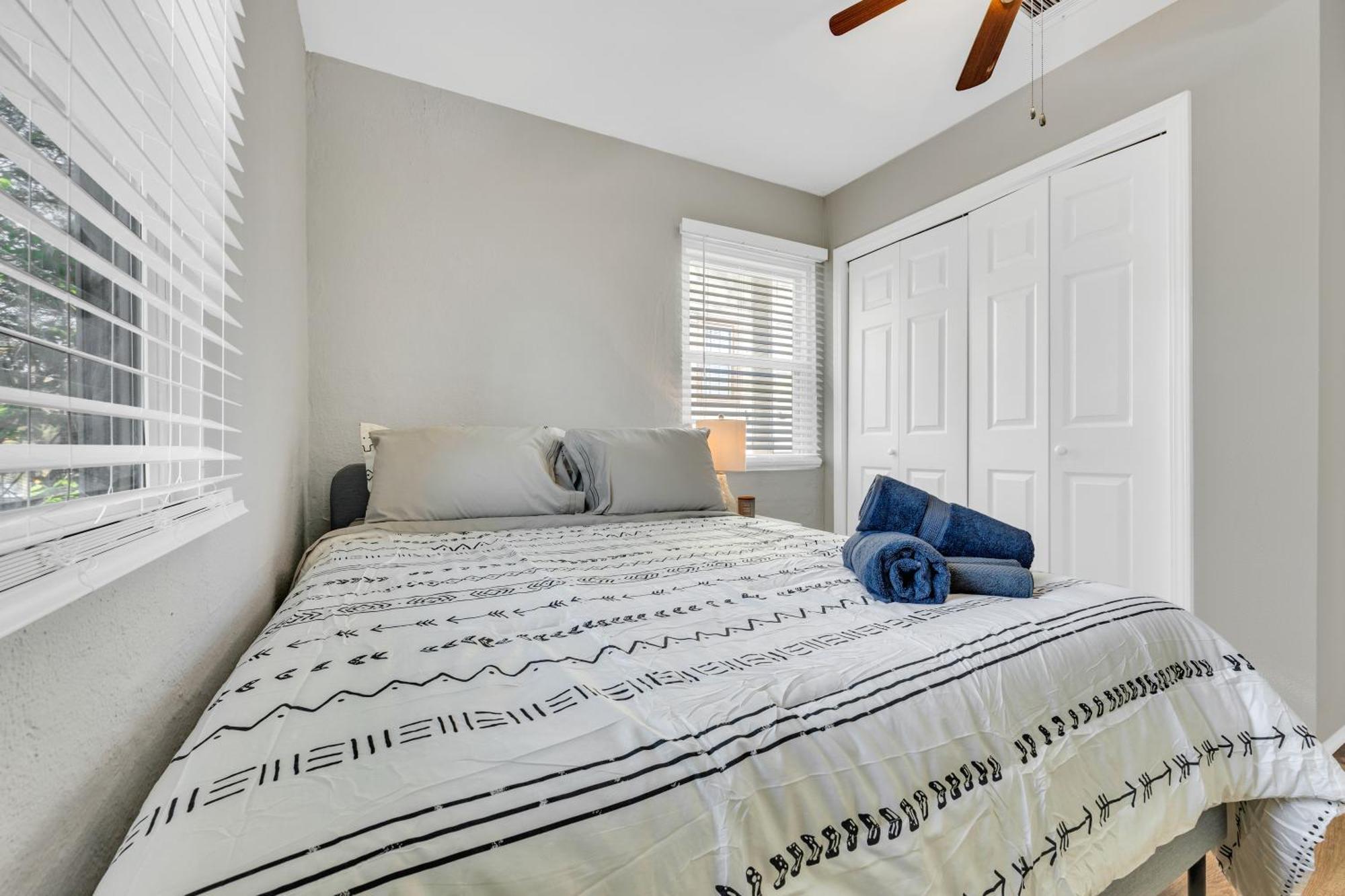 Unique 2br Less Than A Mile From The Zoo! Holiday home