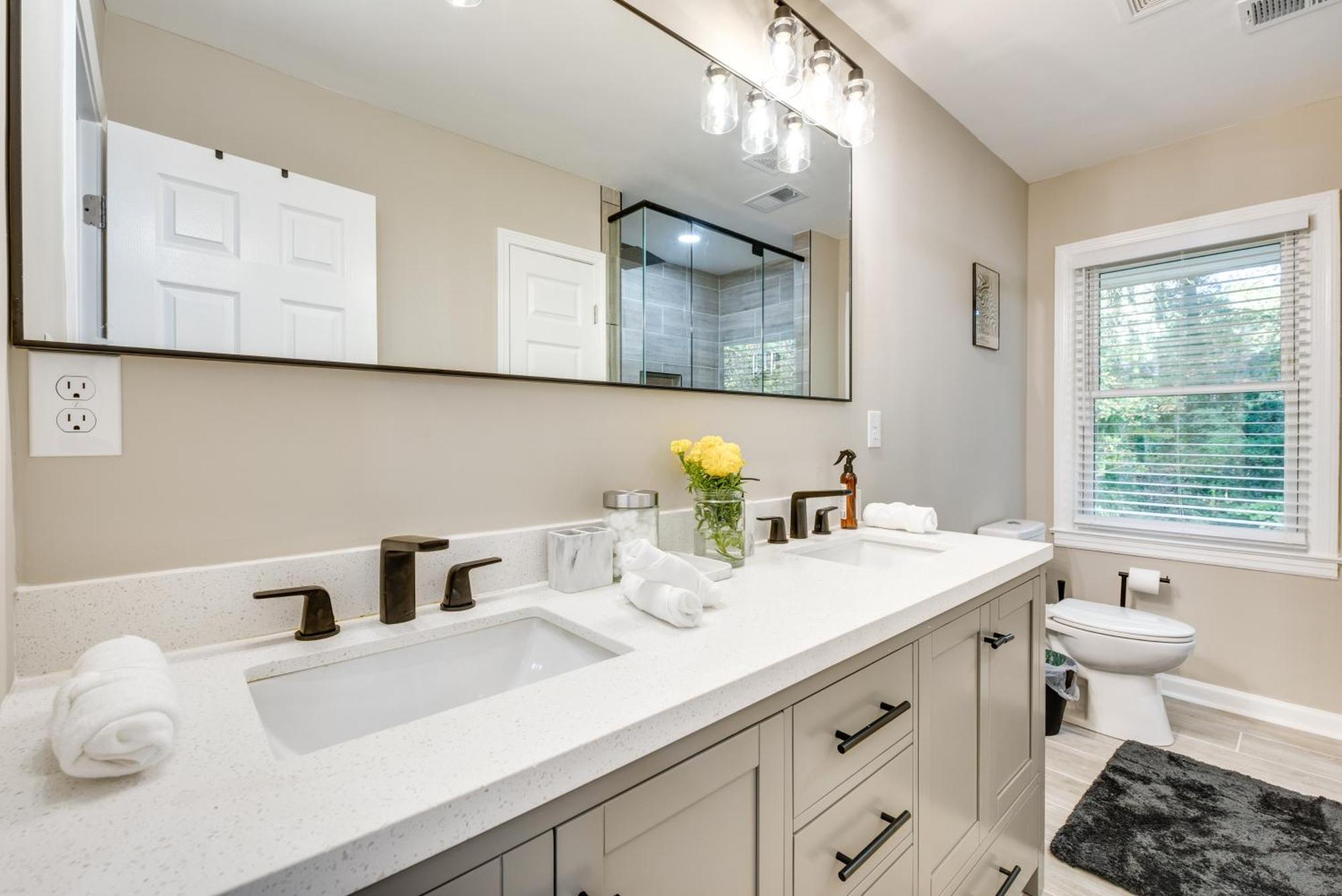 Modern Vacation Near Downtown! Atlanta