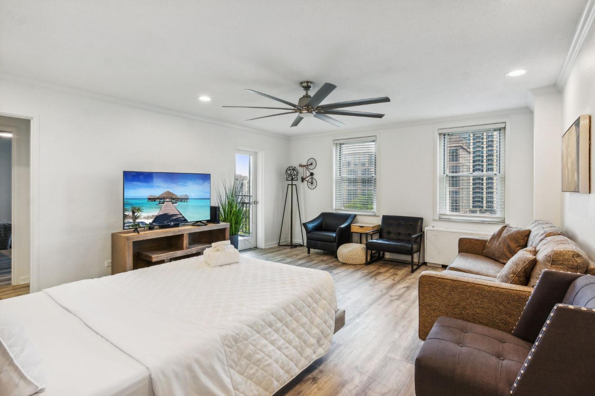 Dwntwn Walk To Americmartaquarium, Sleep 4 *