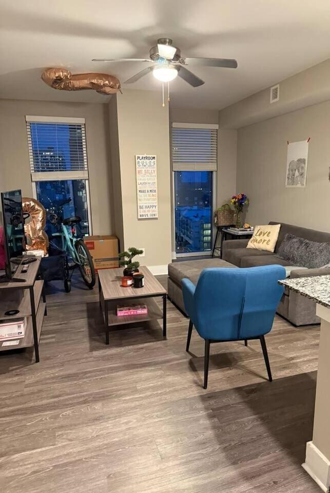 Lux High Rise One Stop Apartment *