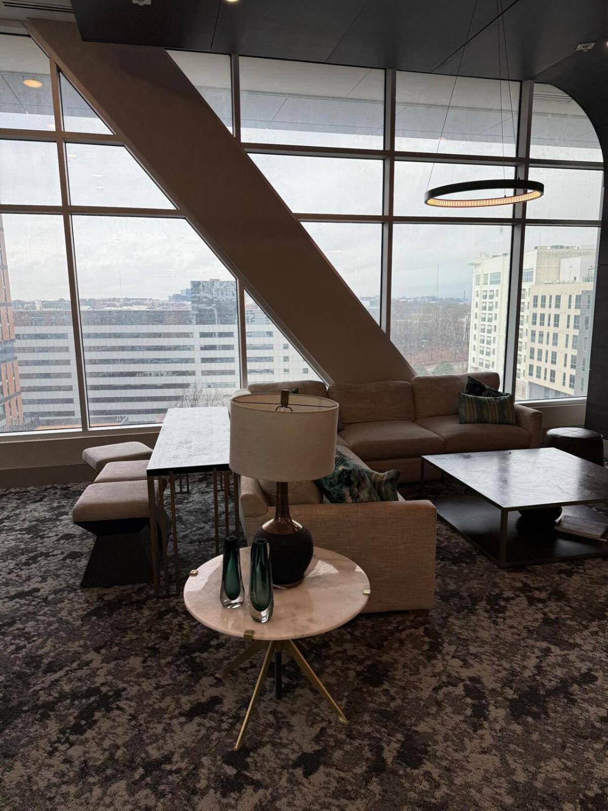 Apartment Lux High Rise One Stop *