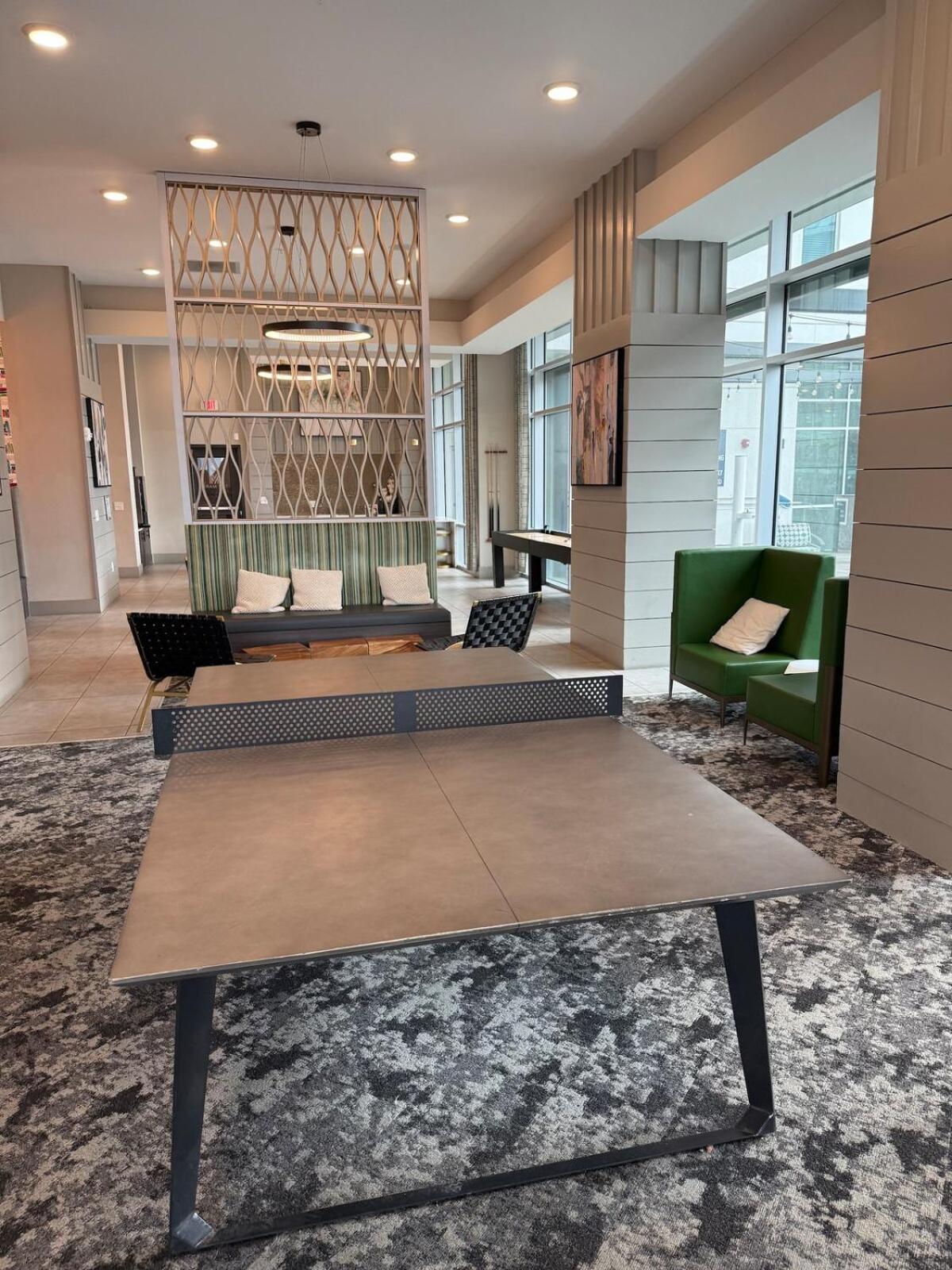 Lux High Rise One Stop Atlanta