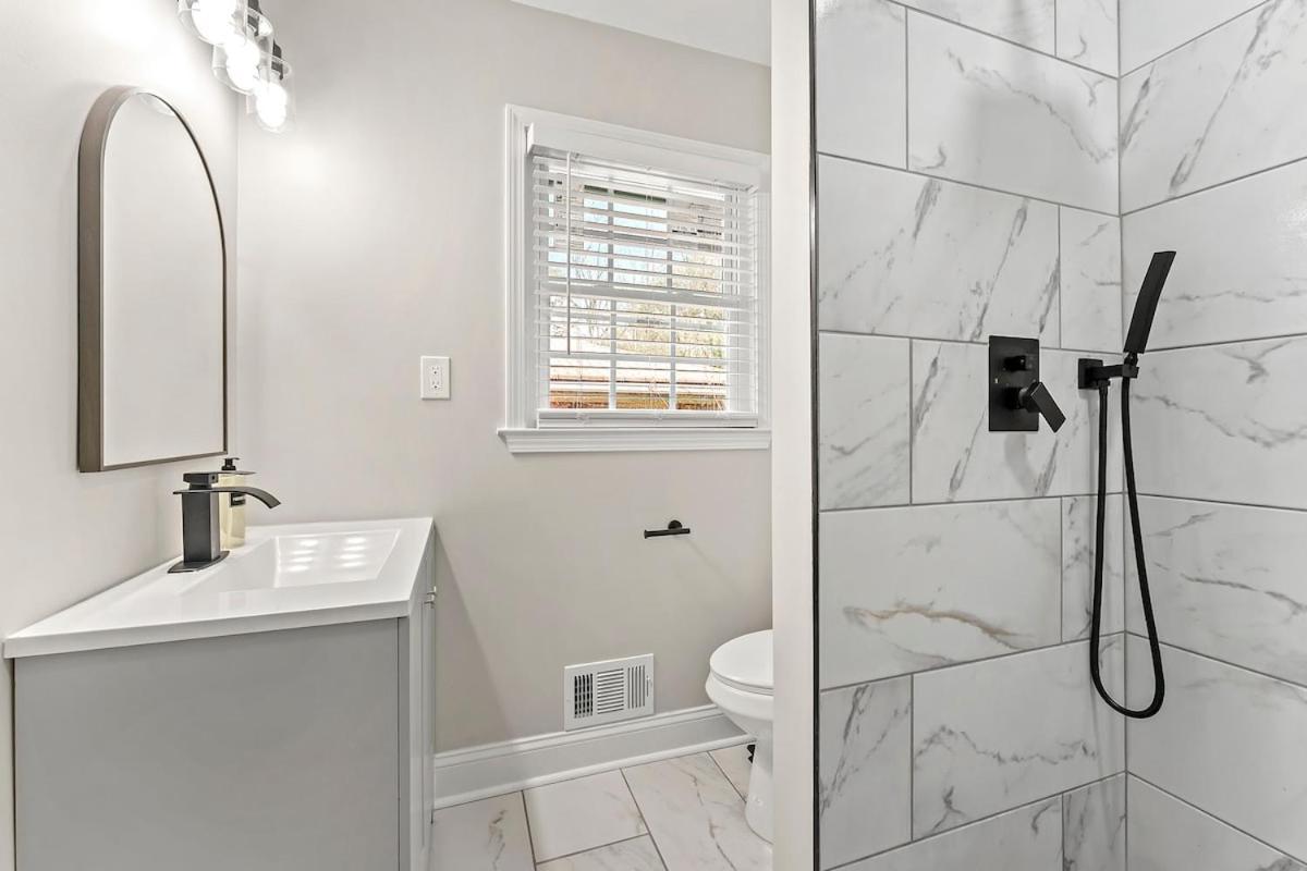 Apartment Spacious Family-friendly Retreat In *