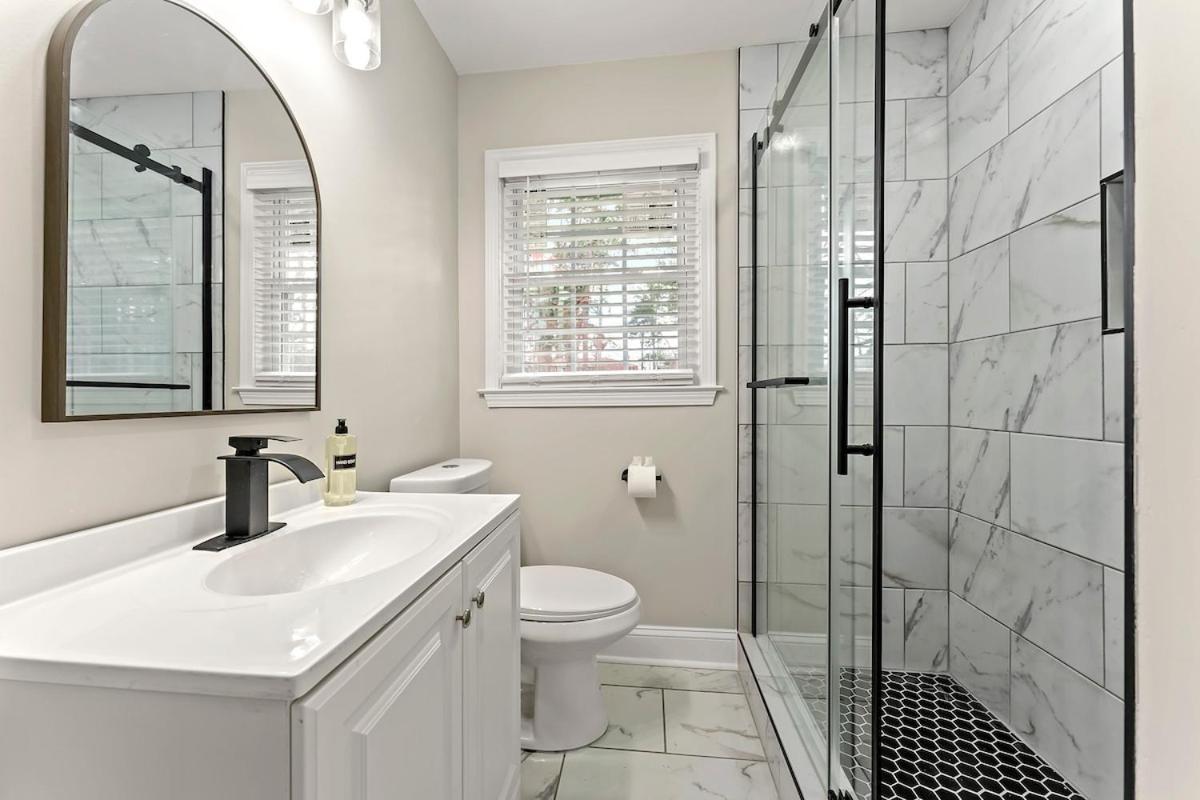 Apartment Spacious Family-friendly Retreat In *