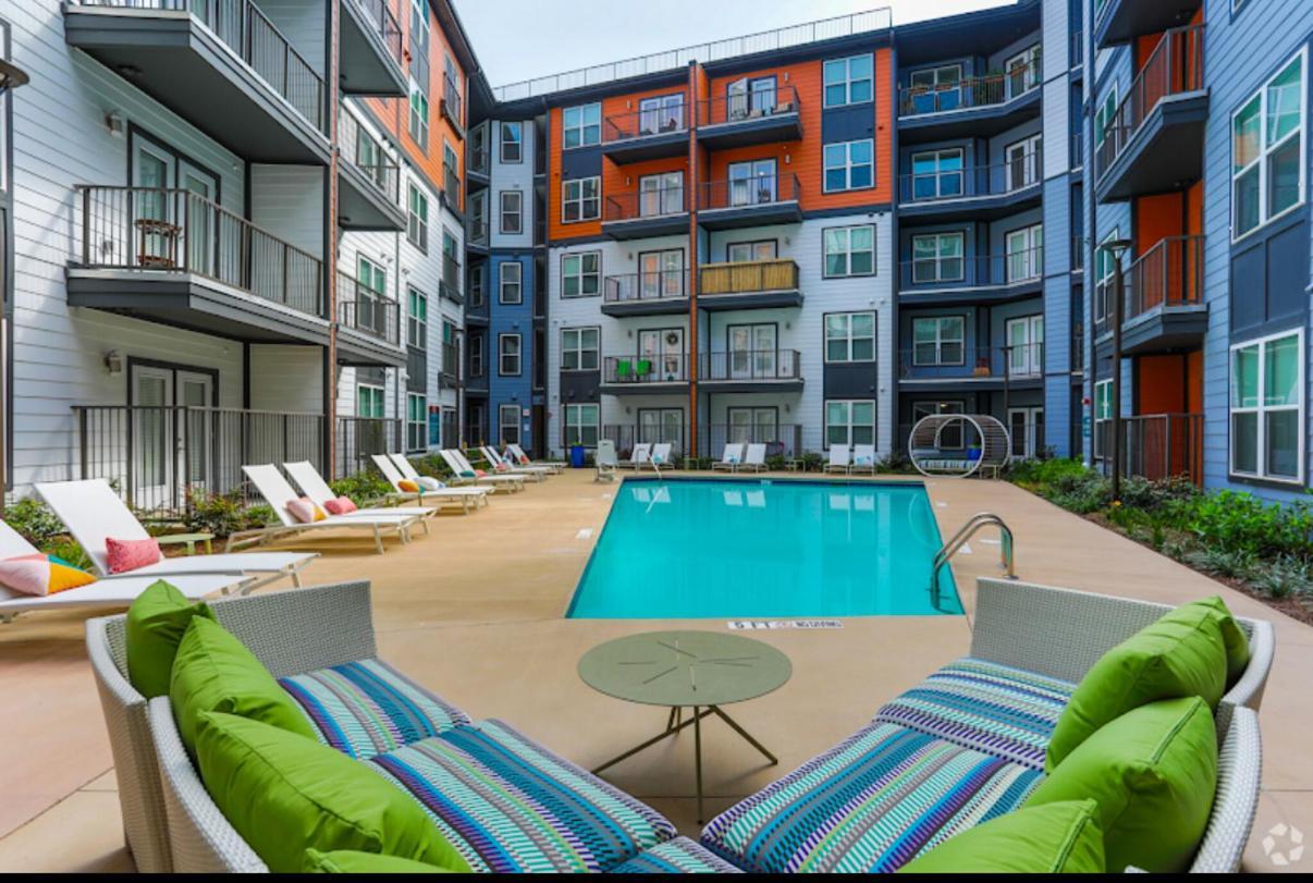 New Buckhead Black And White