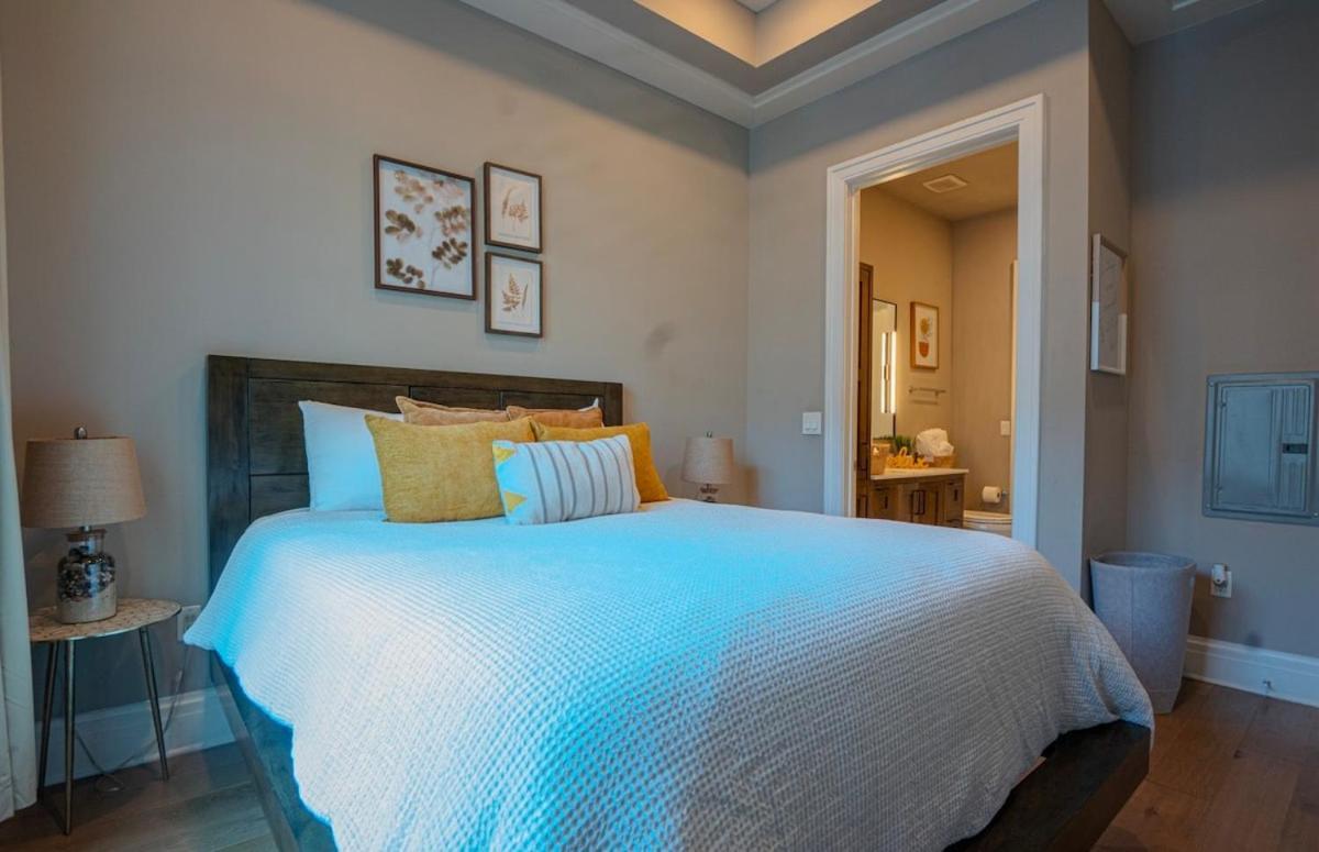 Apartment Abode In The Atlanta